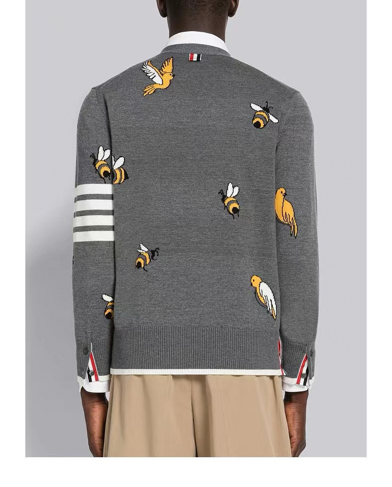 Thom Browne 톰브라운 TB23 FW 벌 자수 가디건 니트 3