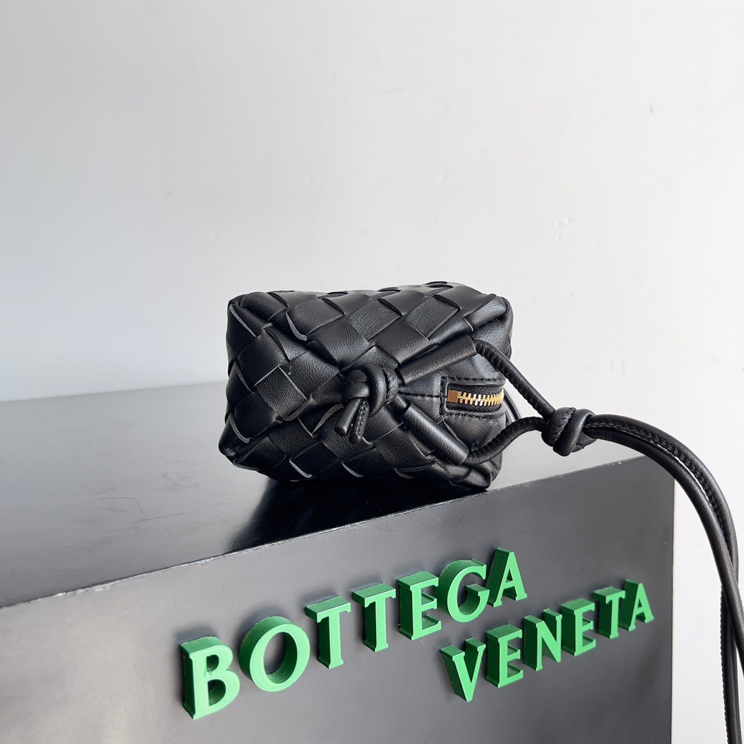 BOTTEGA VENETA 보테가베네타 보테가 베네타 인트레치아토 루프 카메라백 블랙 3
