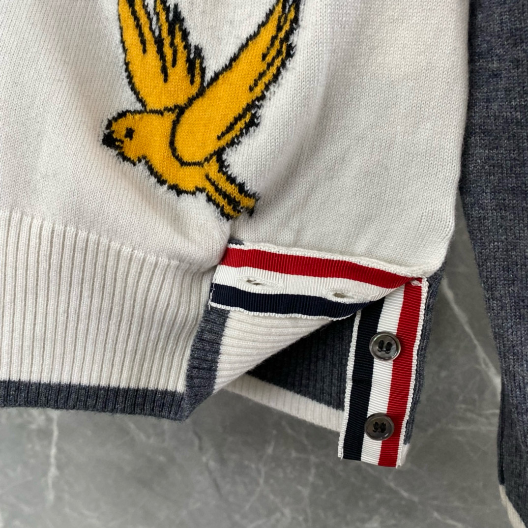 Thom Browne 톰브라운 TB23/FW 벌 자수 배색 가디건 10