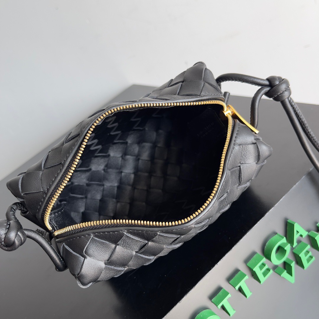 BOTTEGA VENETA 보테가베네타 보테가 베네타 인트레치아토 루프 카메라백 블랙 9
