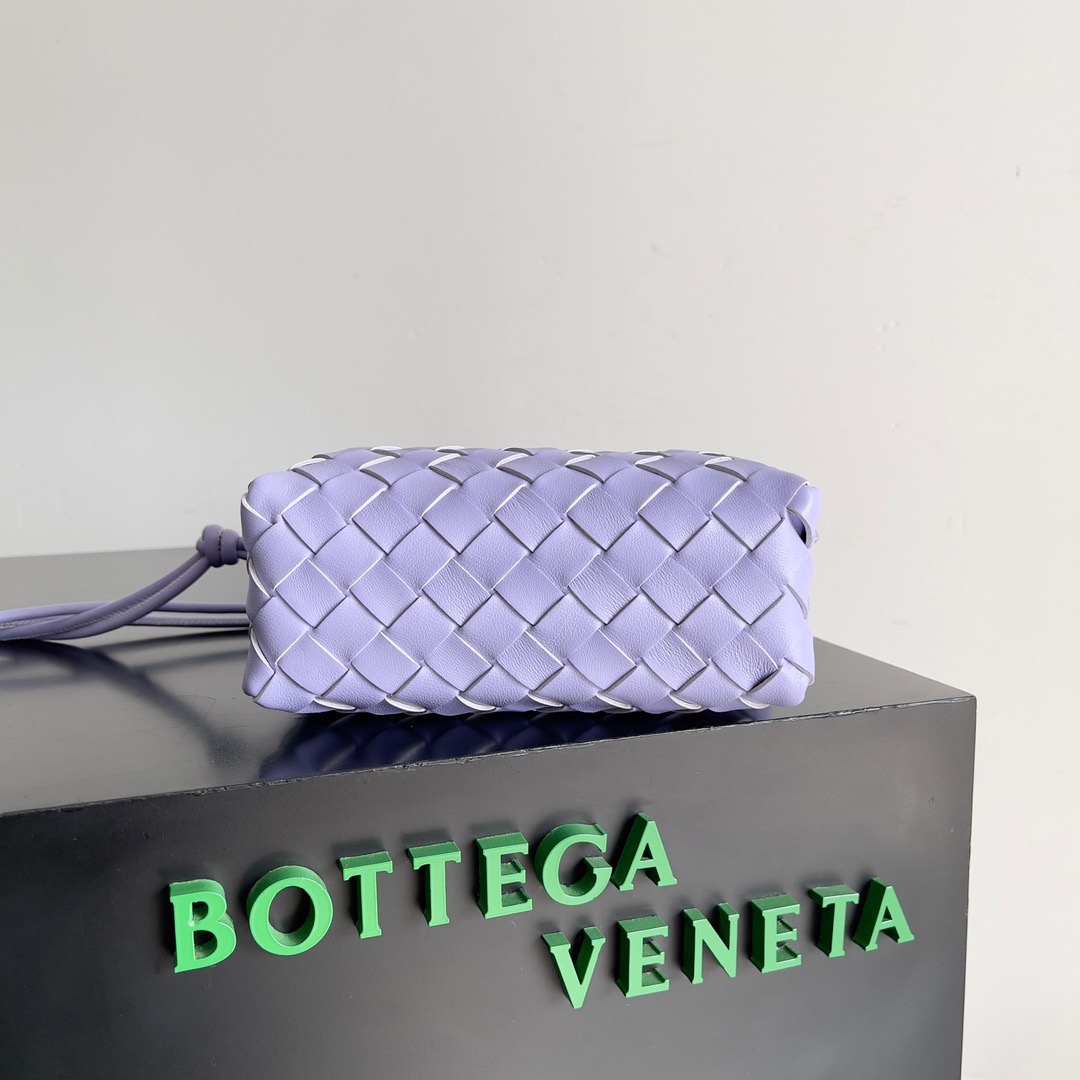 BOTTEGA VENETA 보테가베네타 보테가 베네타 인트레치아토 루프 카메라백 라일락 2