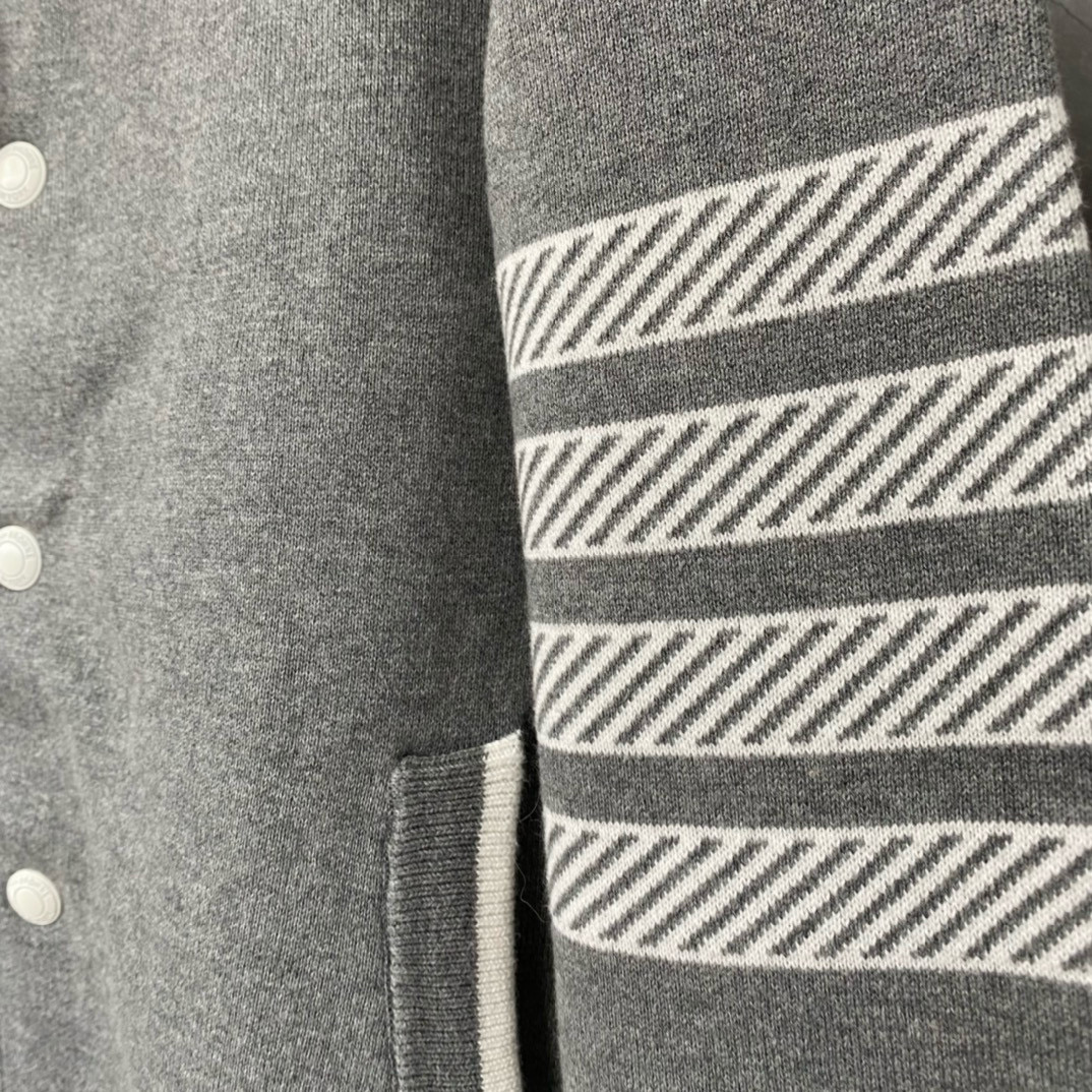 Thom Browne 톰브라운 TB23 FW 앵커 자수 니트 가디건 13