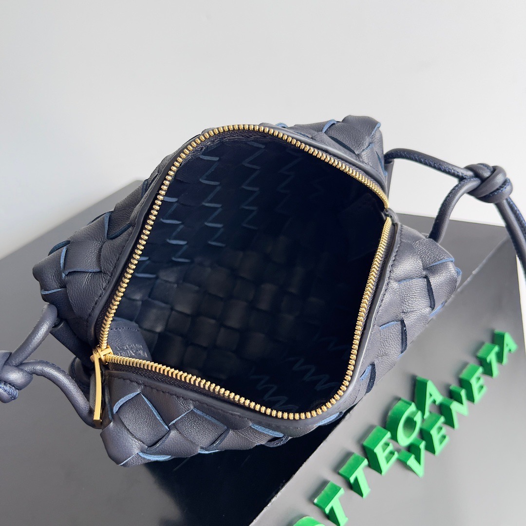 BOTTEGA VENETA 보테가베네타 루프 인트레치아토 카메라백 네이비 7