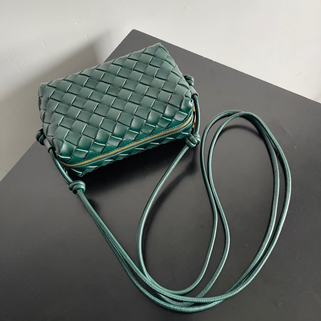 BOTTEGA VENETA 보테가베네타 인트레치아토 루프 카메라백 5