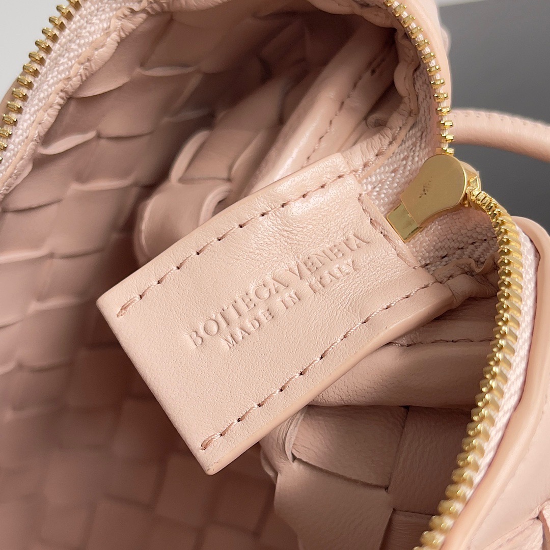 BOTTEGA VENETA 보테가베네타 보테가 베네타 인트레치아토 루프 카메라백 3