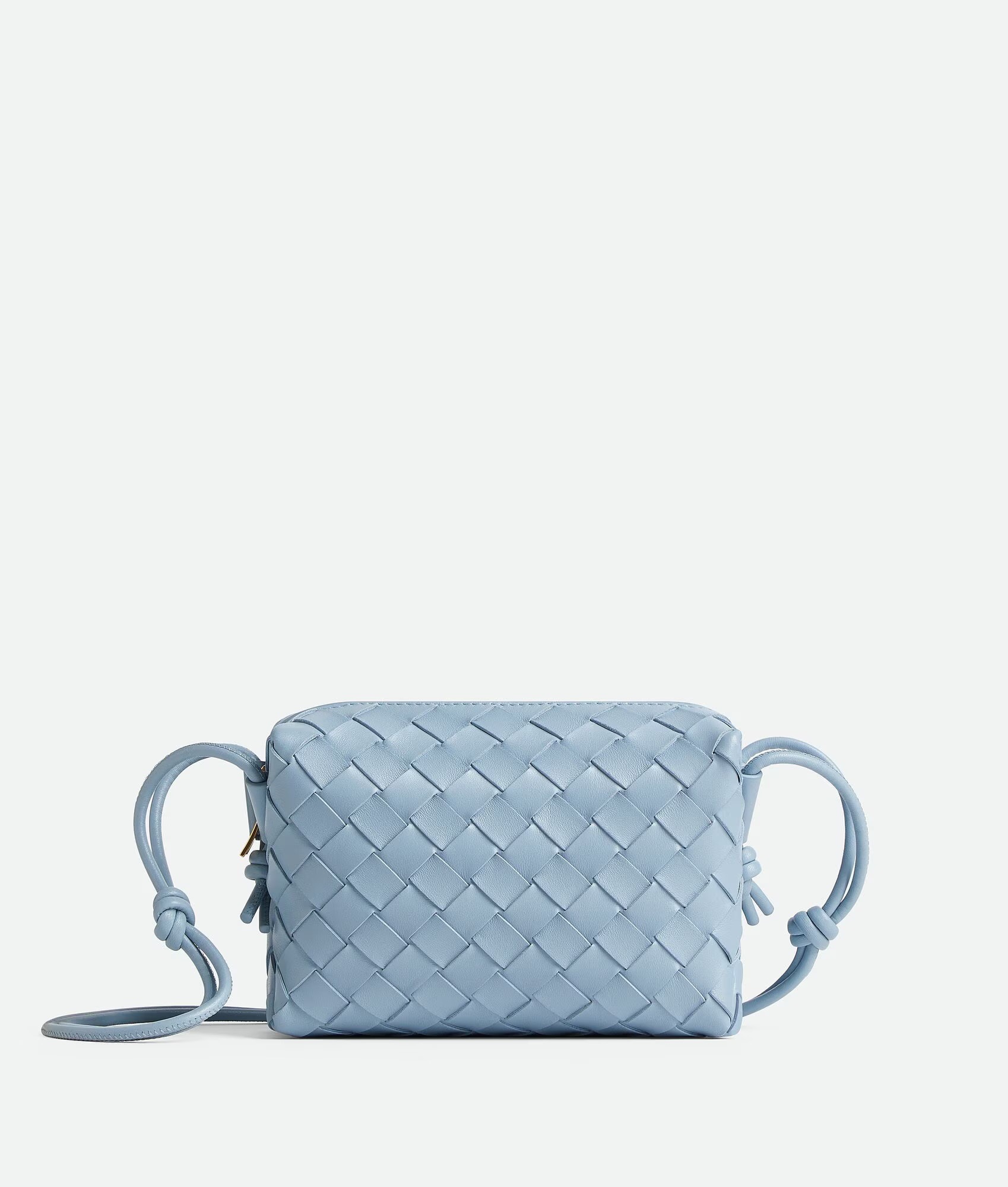 BOTTEGA VENETA 보테가베네타 인트레치아토 루프 카메라백 라이트블루 1