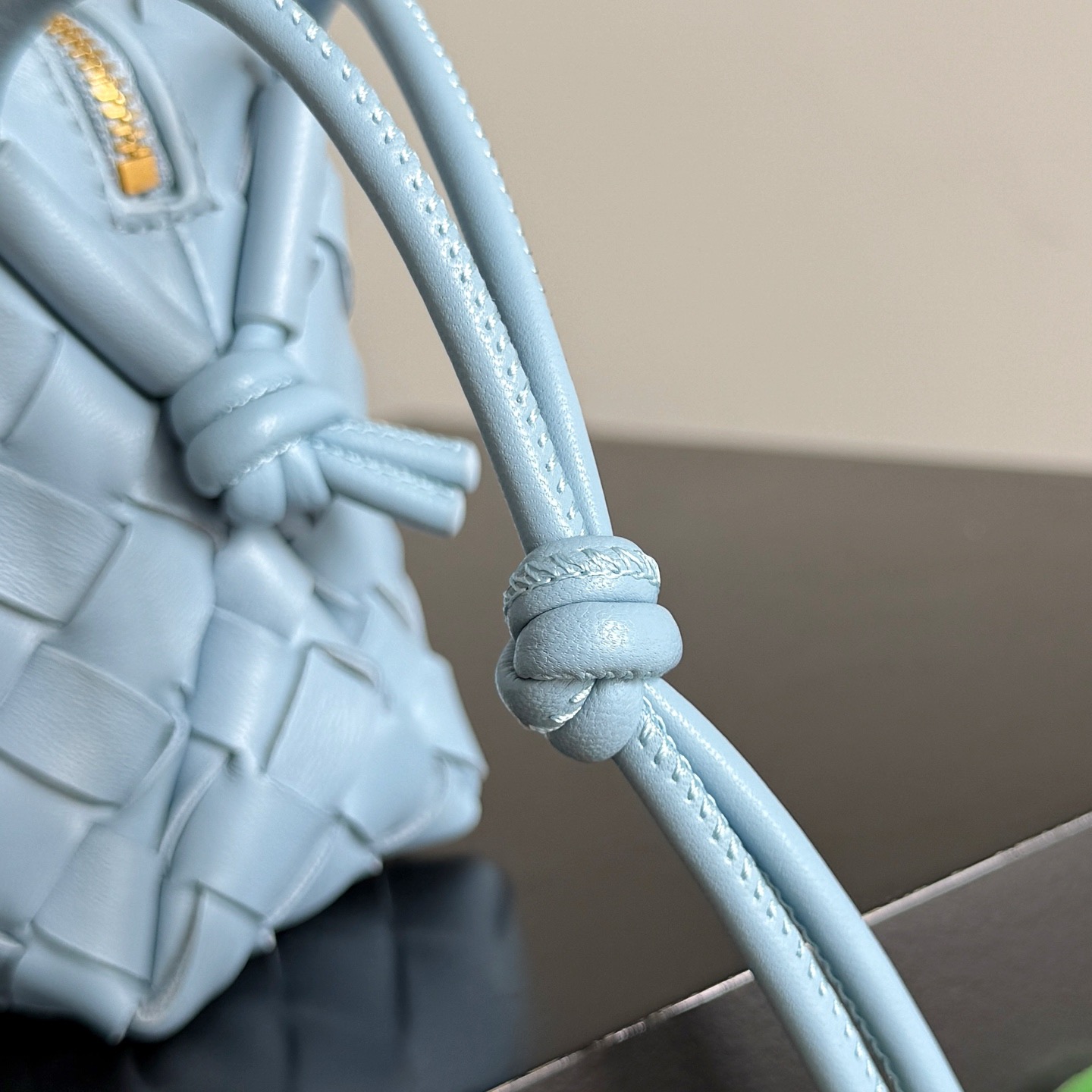 BOTTEGA VENETA 보테가베네타 인트레치아토 루프 카메라백 라이트블루 11