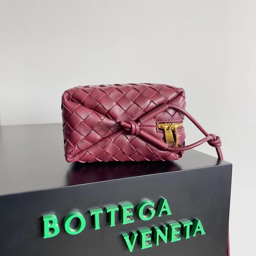 BOTTEGA VENETA 보테가베네타 보테가 베네타 인트레치아토 루프 카메라백 와인 3