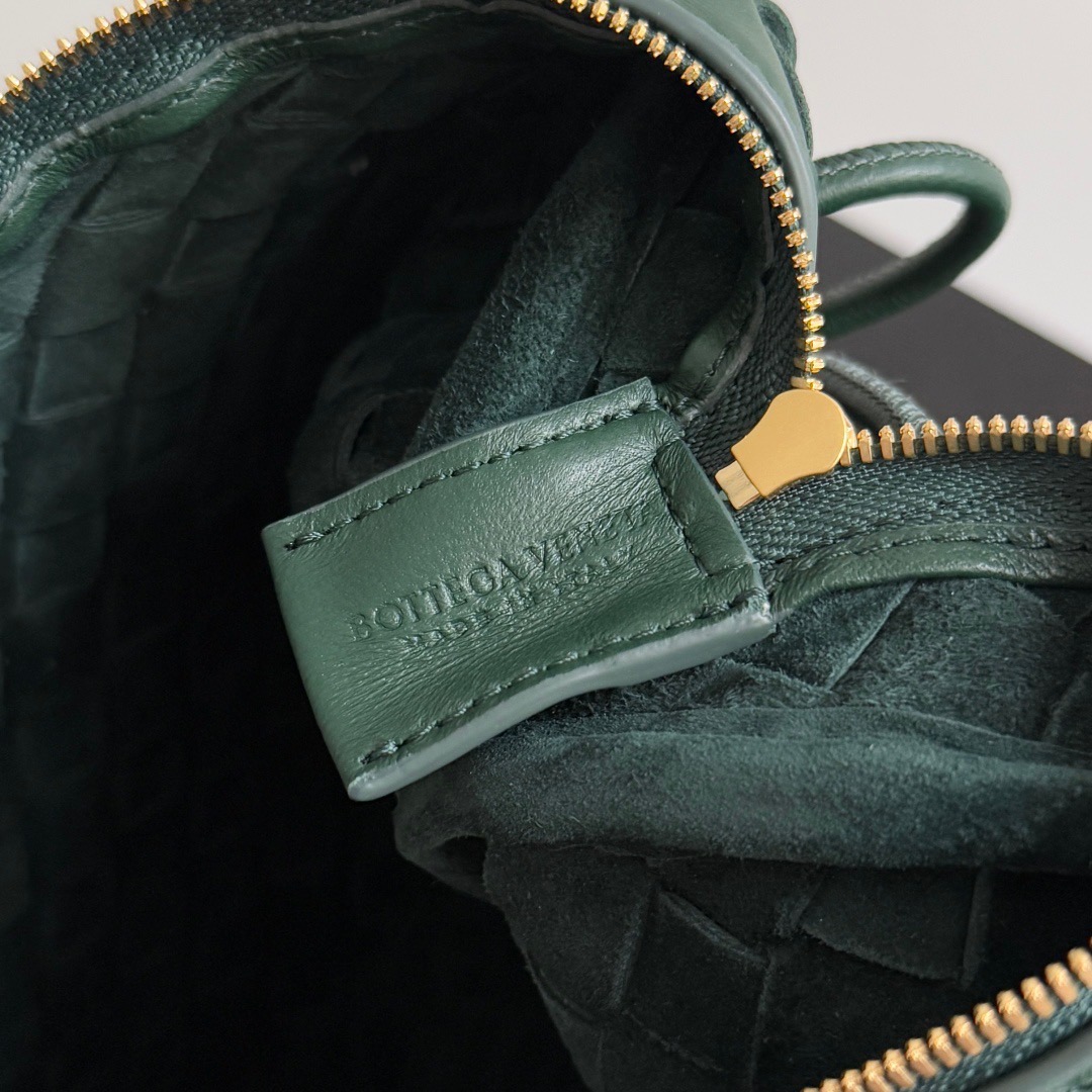 BOTTEGA VENETA 보테가베네타 인트레치아토 루프 미니 카메라백 5