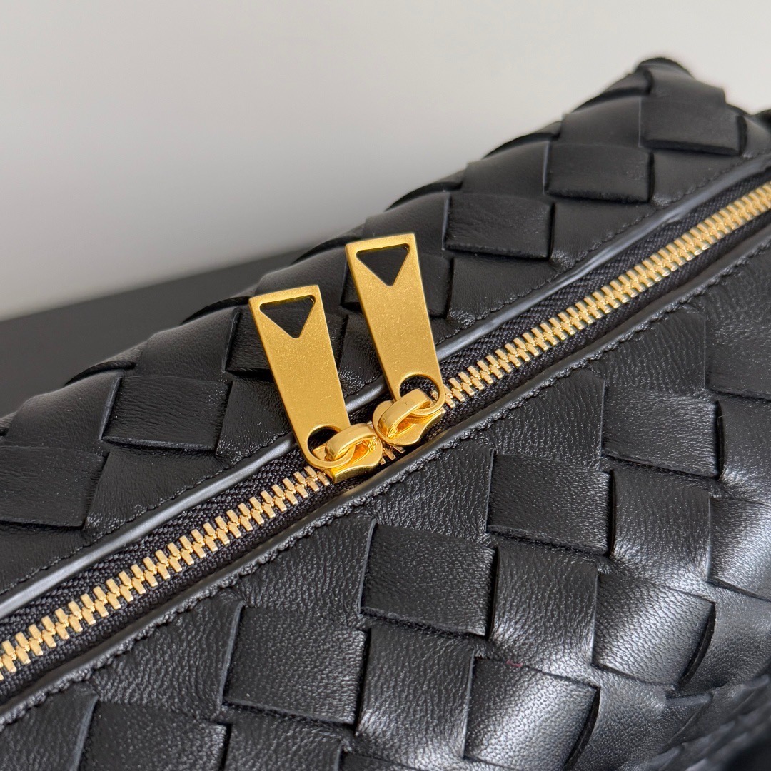 BOTTEGA VENETA 보테가베네타 인트레치아토 루프 카메라백 블랙 5