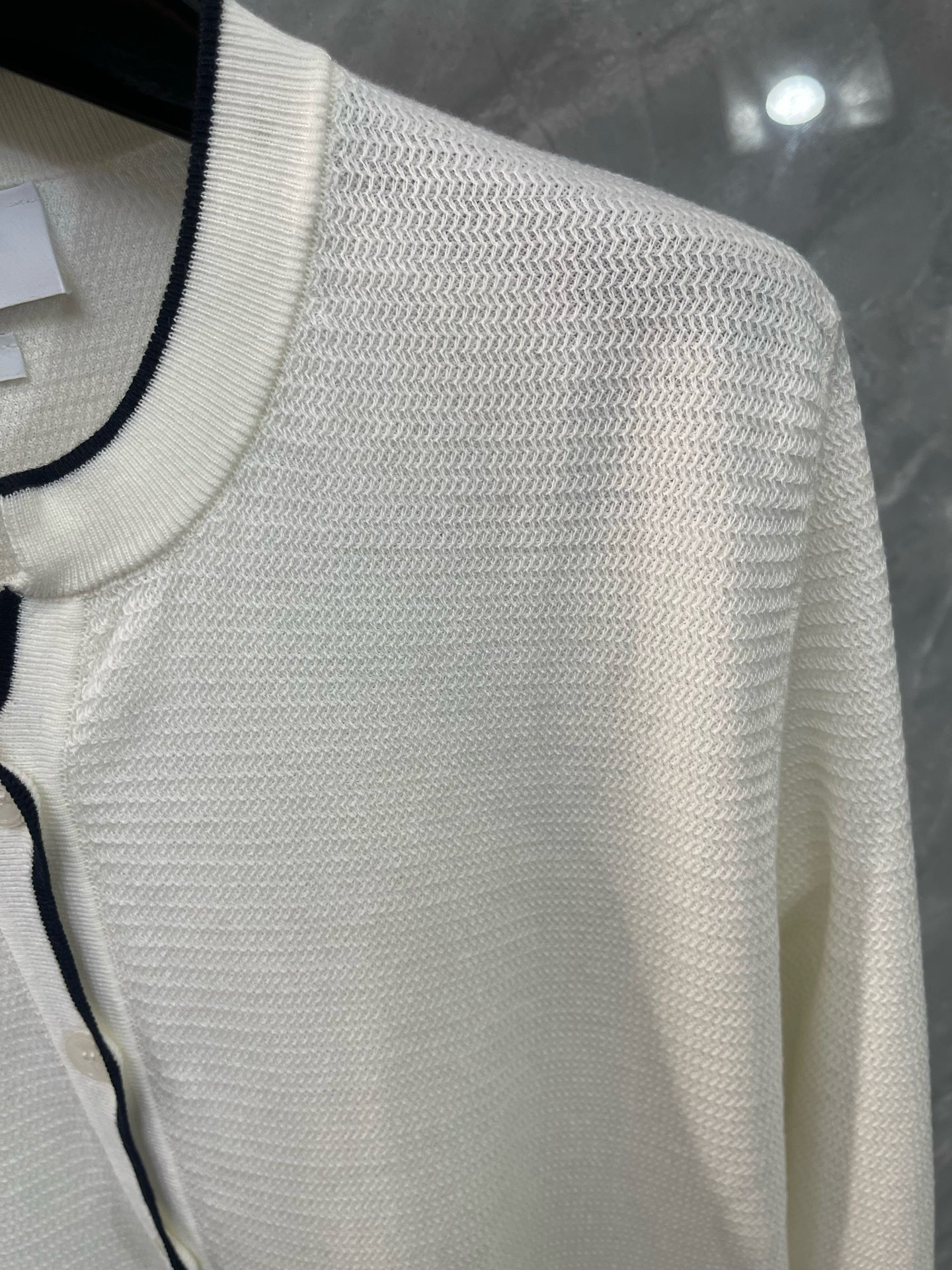 Thom Browne 톰브라운 클래식 배색 라운드넥 니트 가디건 3