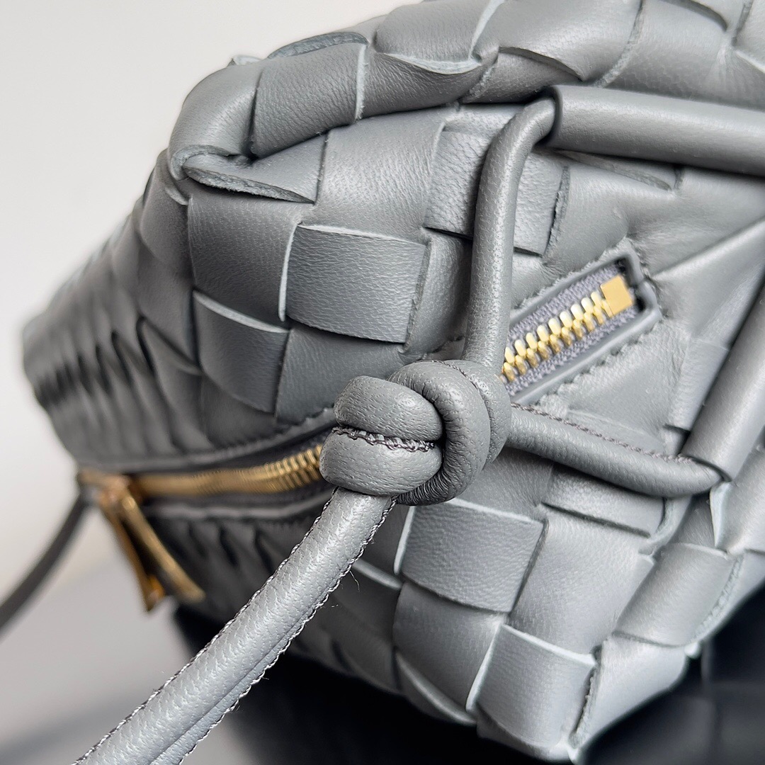 BOTTEGA VENETA 보테가베네타 보테가 베네타 인트레치아토 루프 카메라백 9