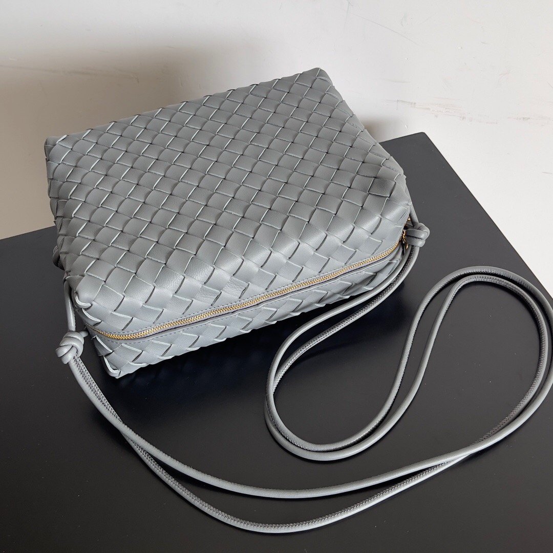 BOTTEGA VENETA 보테가베네타 보테가 베네타 인트레치아토 루프 카메라백 11