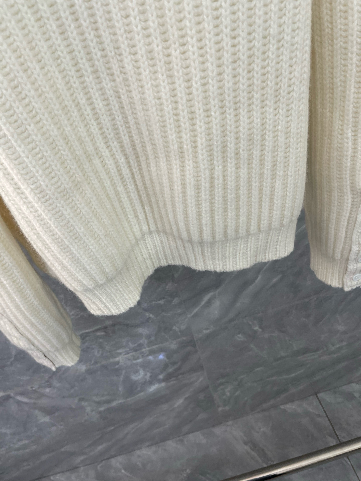 Thom Browne 톰브라운 크리스털 장식 울 니트 가디건 10