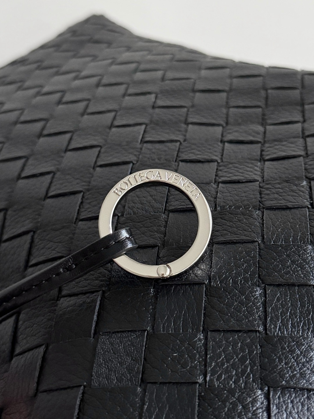 BOTTEGA VENETA 보테가베네타 Traveler 트래블러 사슴가죽 숄더백 6