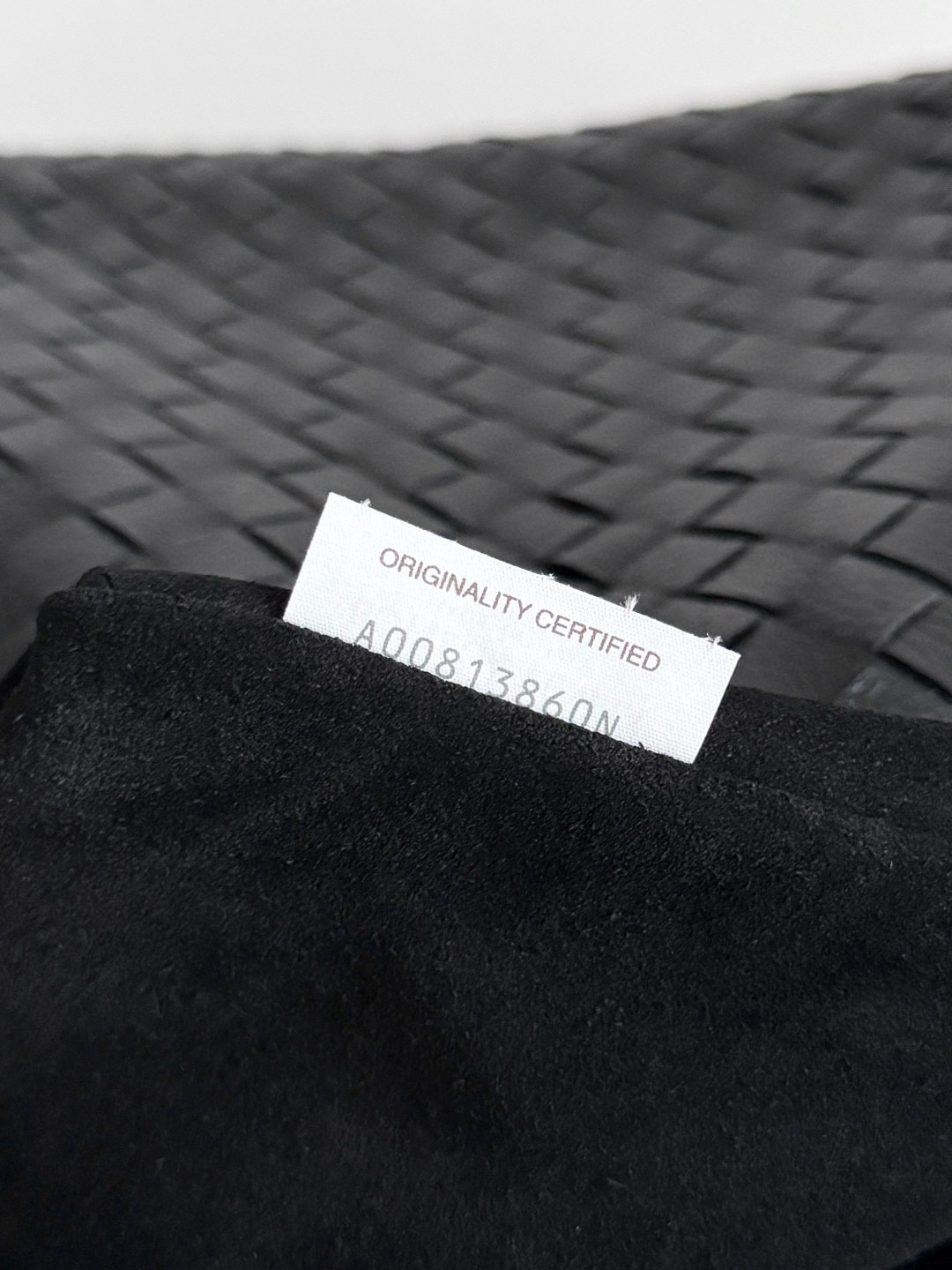 BOTTEGA VENETA 보테가베네타 Traveler 트래블러 사슴가죽 숄더백 8