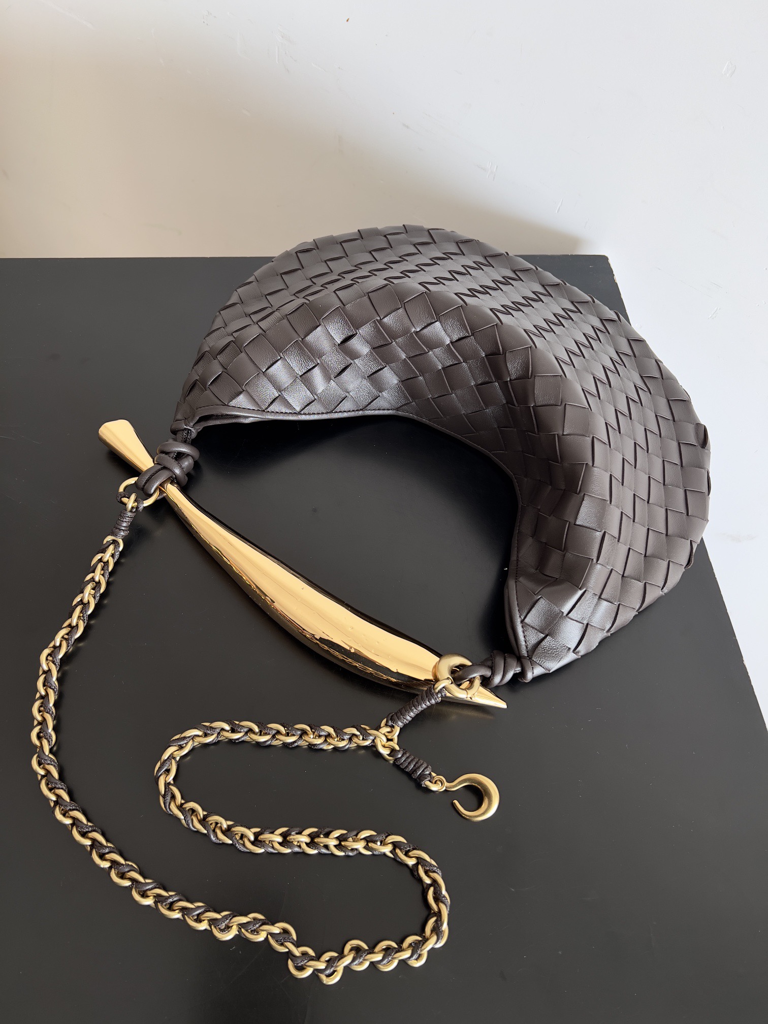 BOTTEGA VENETA 보테가베네타 사딘 인트레치아토 위빙 숄더백 4