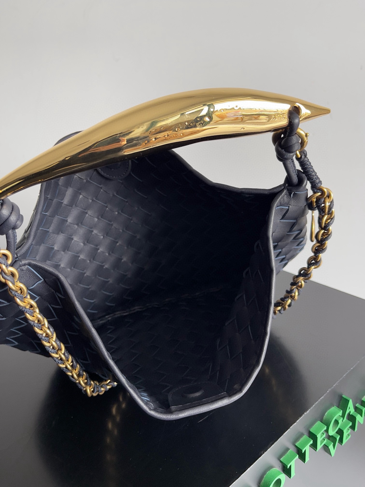 BOTTEGA VENETA 보테가베네타 사딘 인트레치아토 위빙 숄더백 9