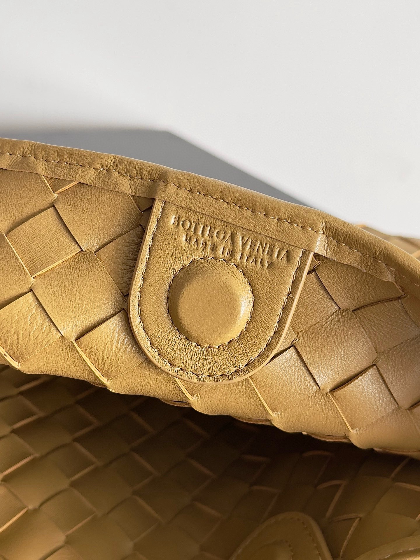 BOTTEGA VENETA 보테가베네타 사딘 인트레치아토 위빙 숄더백 4