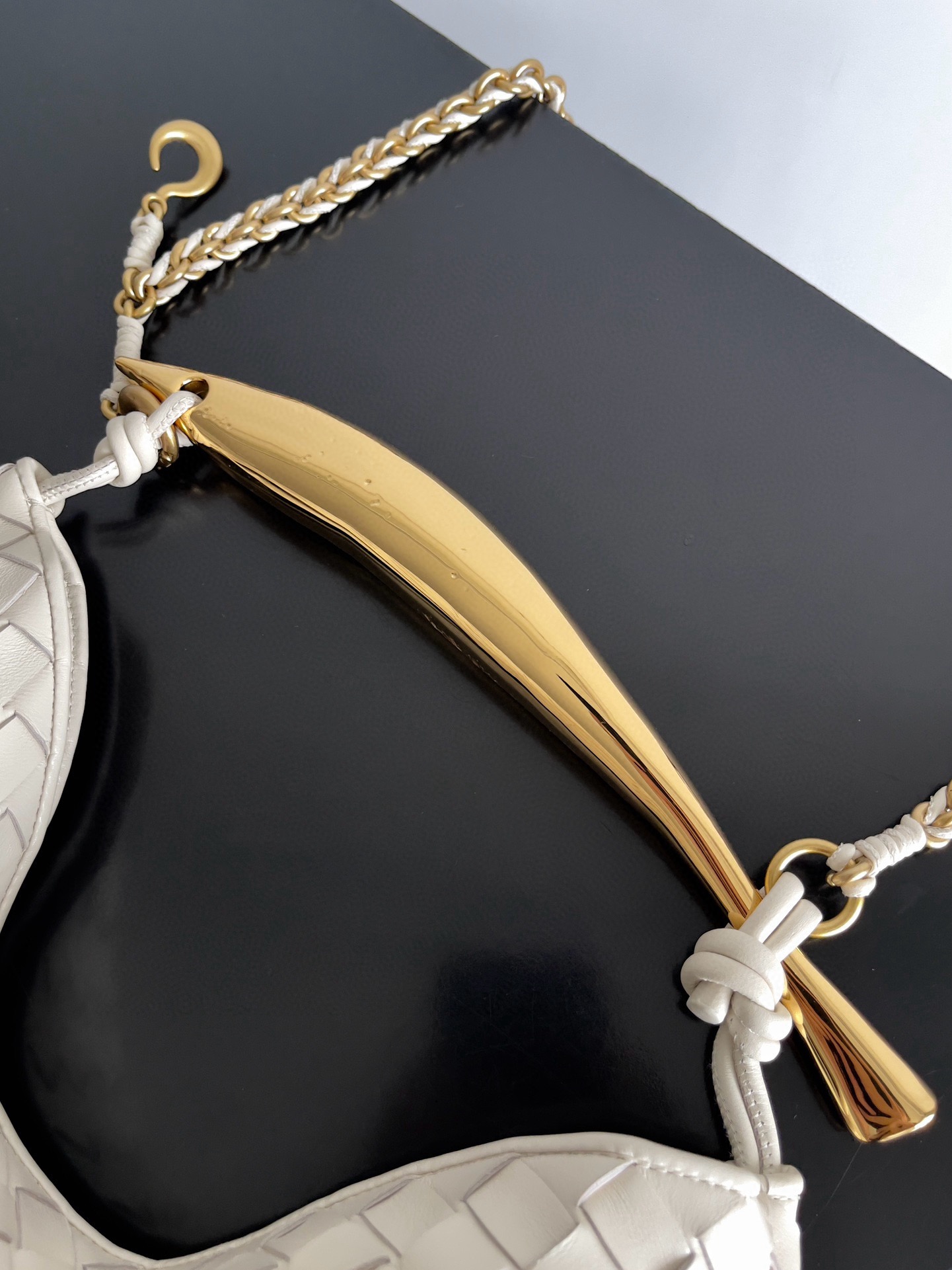 BOTTEGA VENETA 보테가베네타 사딘 인트레치아토 위빙 숄더백 5