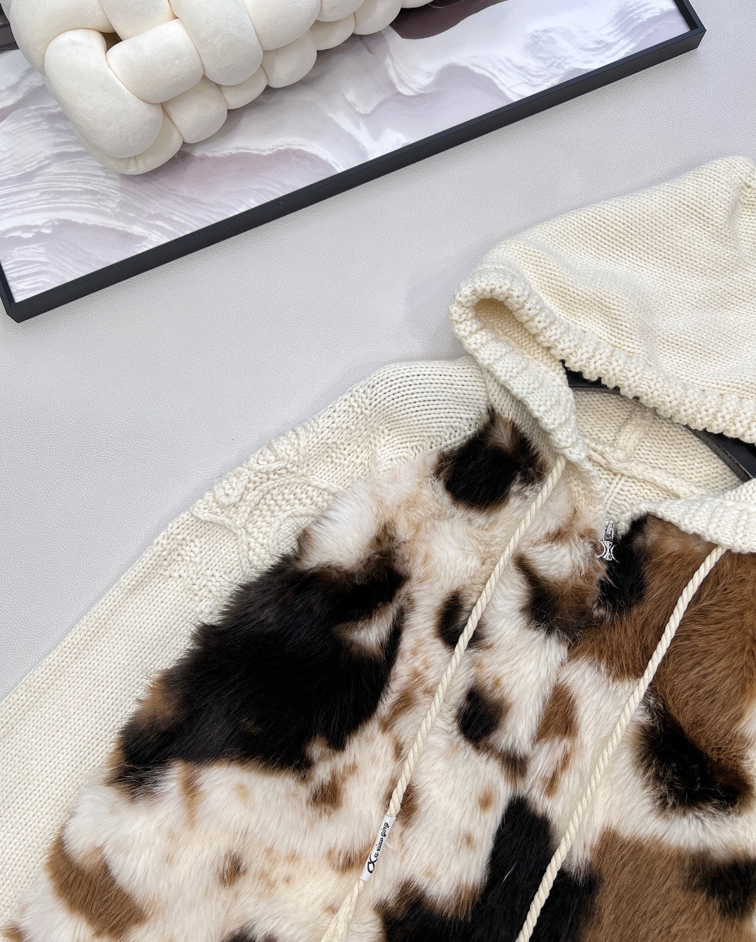 CELINE 셀린느 소가죽 배색 후드 니트 집업 12