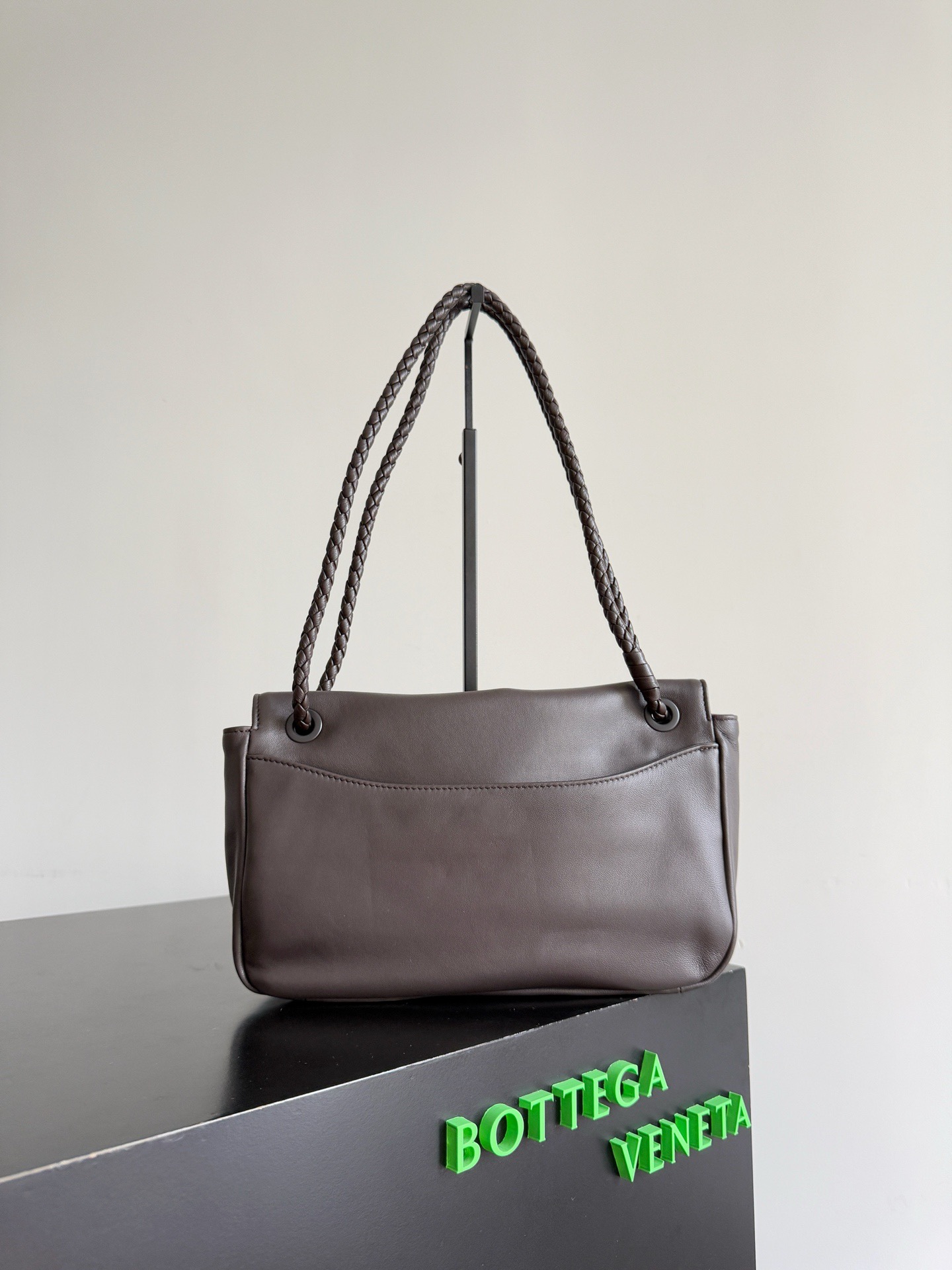 BOTTEGA VENETA 보테가베네타 매디슨 플랩 숄더백 3