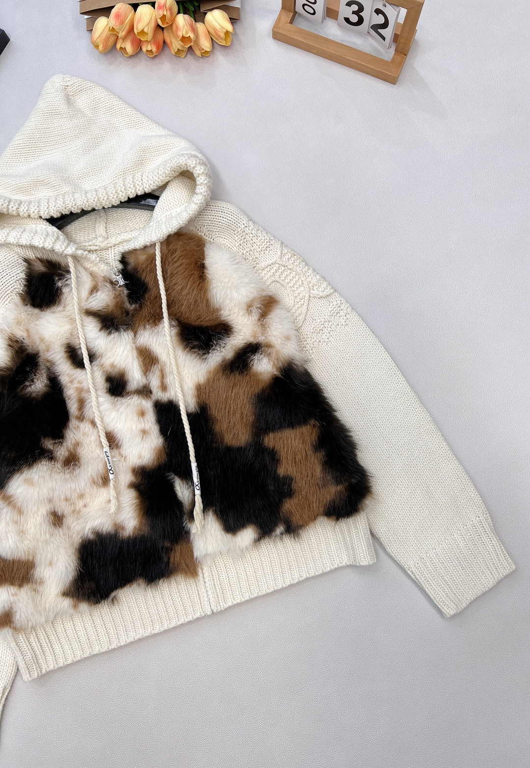 CELINE 셀린느 소가죽 배색 후드 니트 집업 15