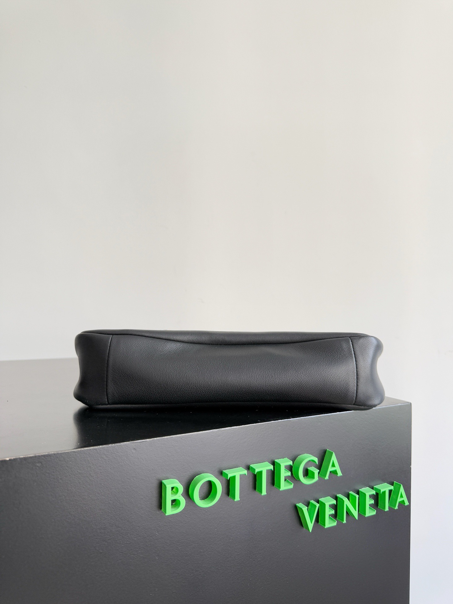 BOTTEGA VENETA 보테가베네타 매디슨 숄더백 5