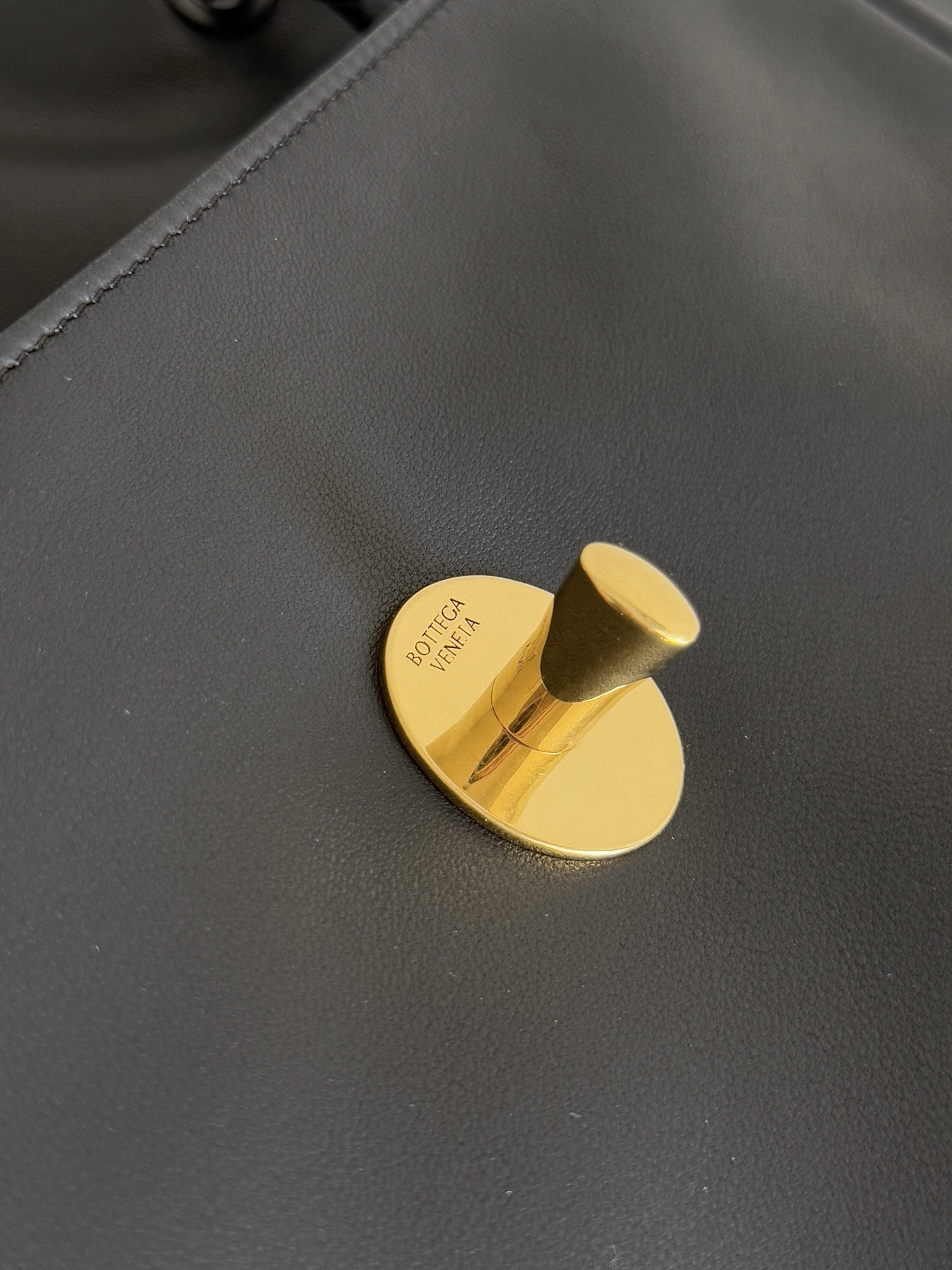 BOTTEGA VENETA 보테가베네타 매디슨 숄더백 7