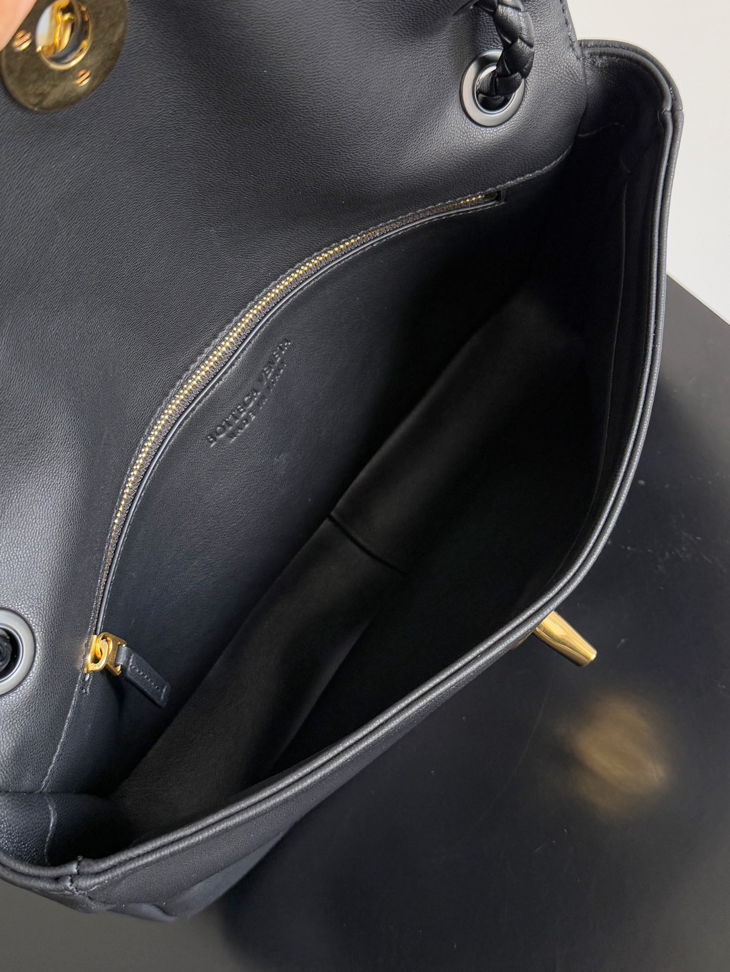 BOTTEGA VENETA 보테가베네타 매디슨 숄더백 9