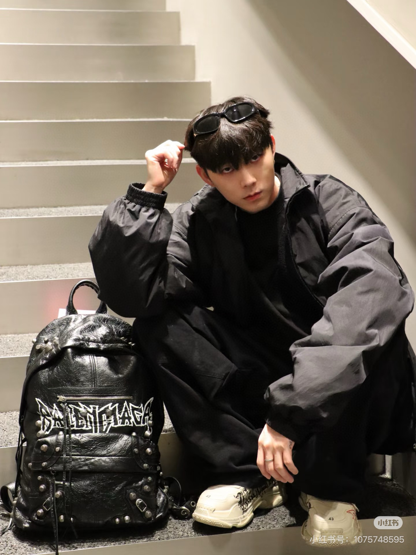 Balenciaga 발렌시아가 르 카골 레더 로고 백팩 1