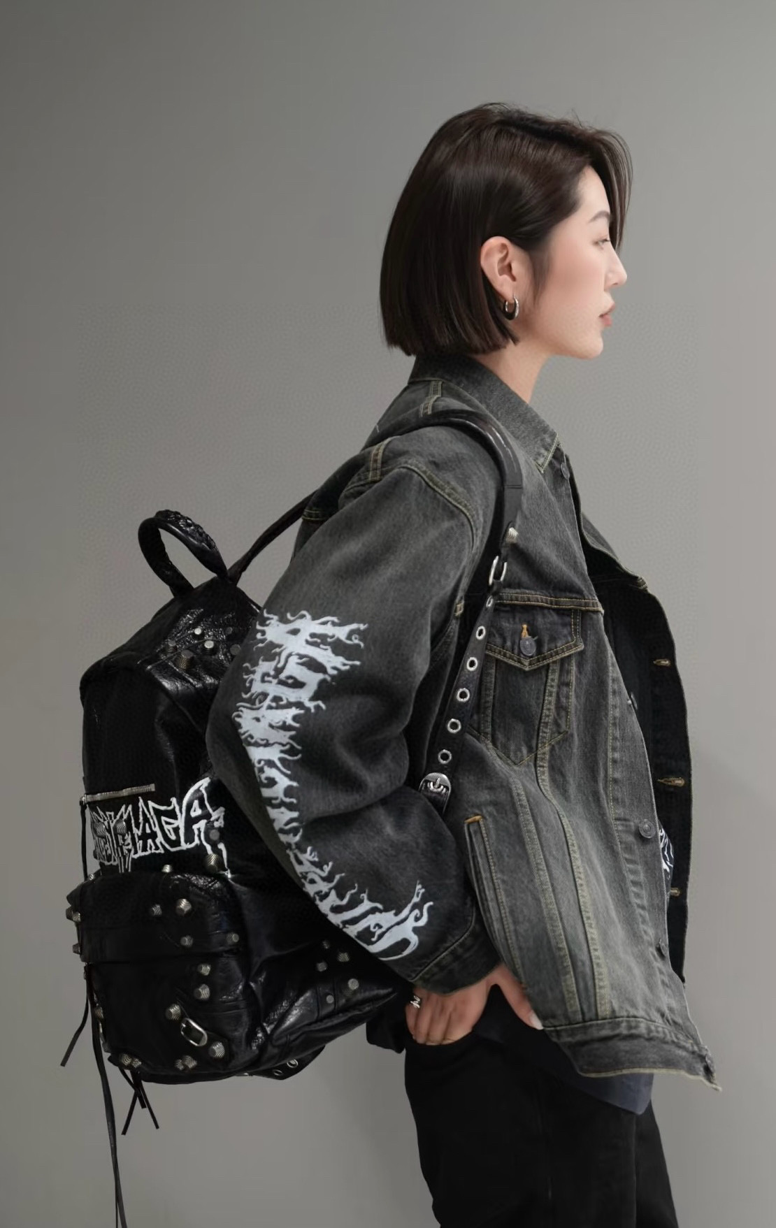 Balenciaga 발렌시아가 르 카골 레더 로고 백팩 5