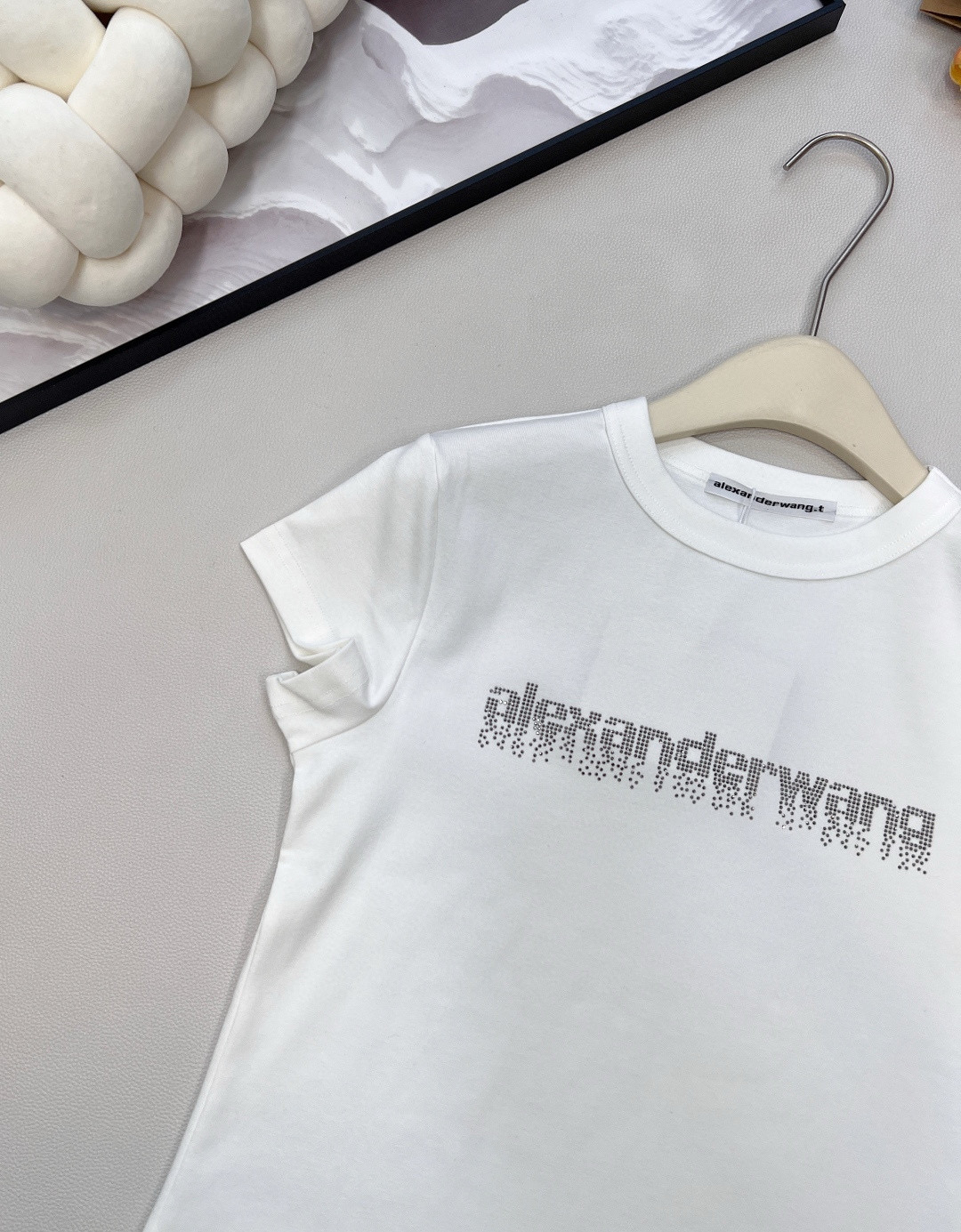 Alexander Wang 스톤 로고 크롭 반팔 티셔츠 12