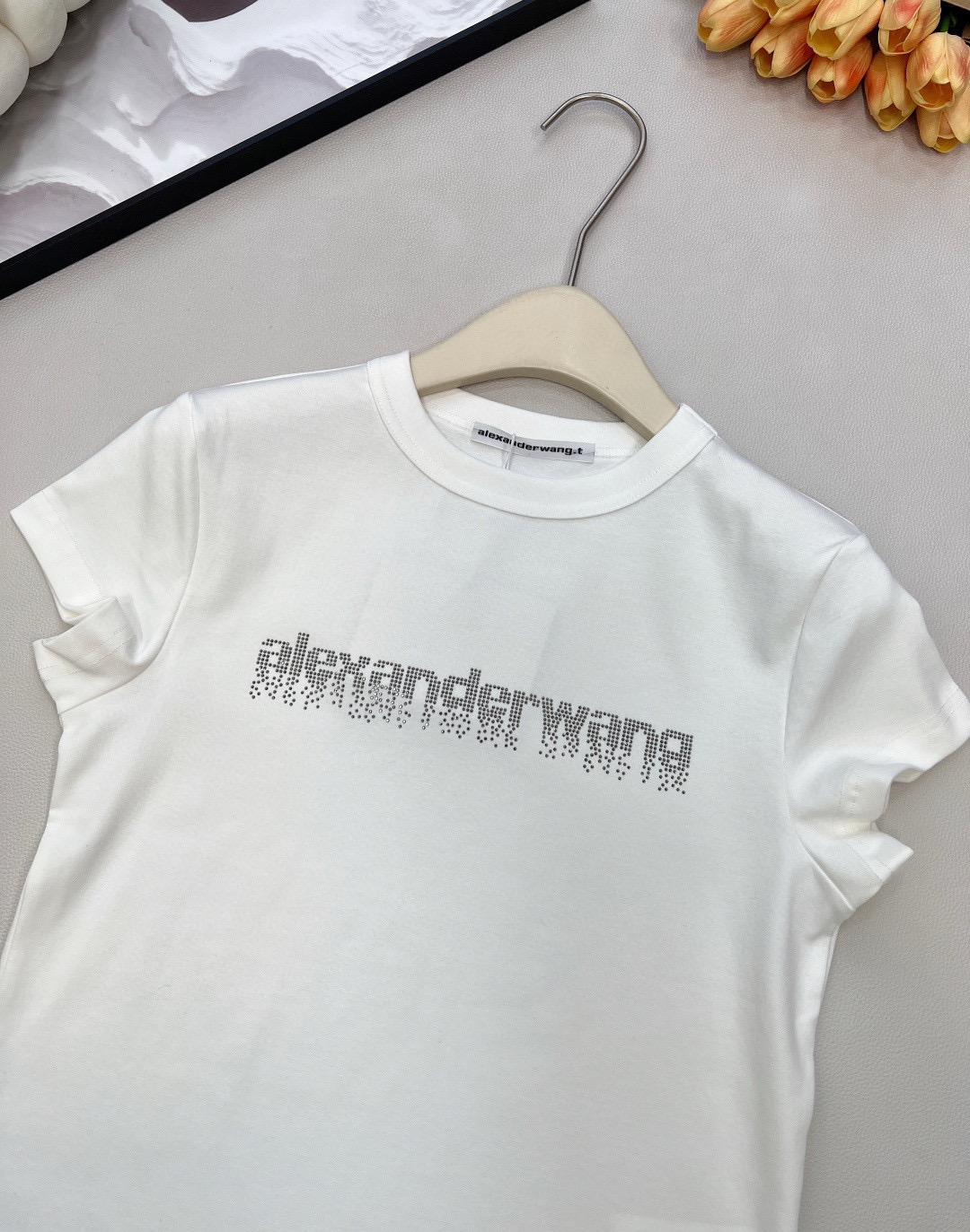 Alexander Wang 스톤 로고 크롭 반팔 티셔츠 13