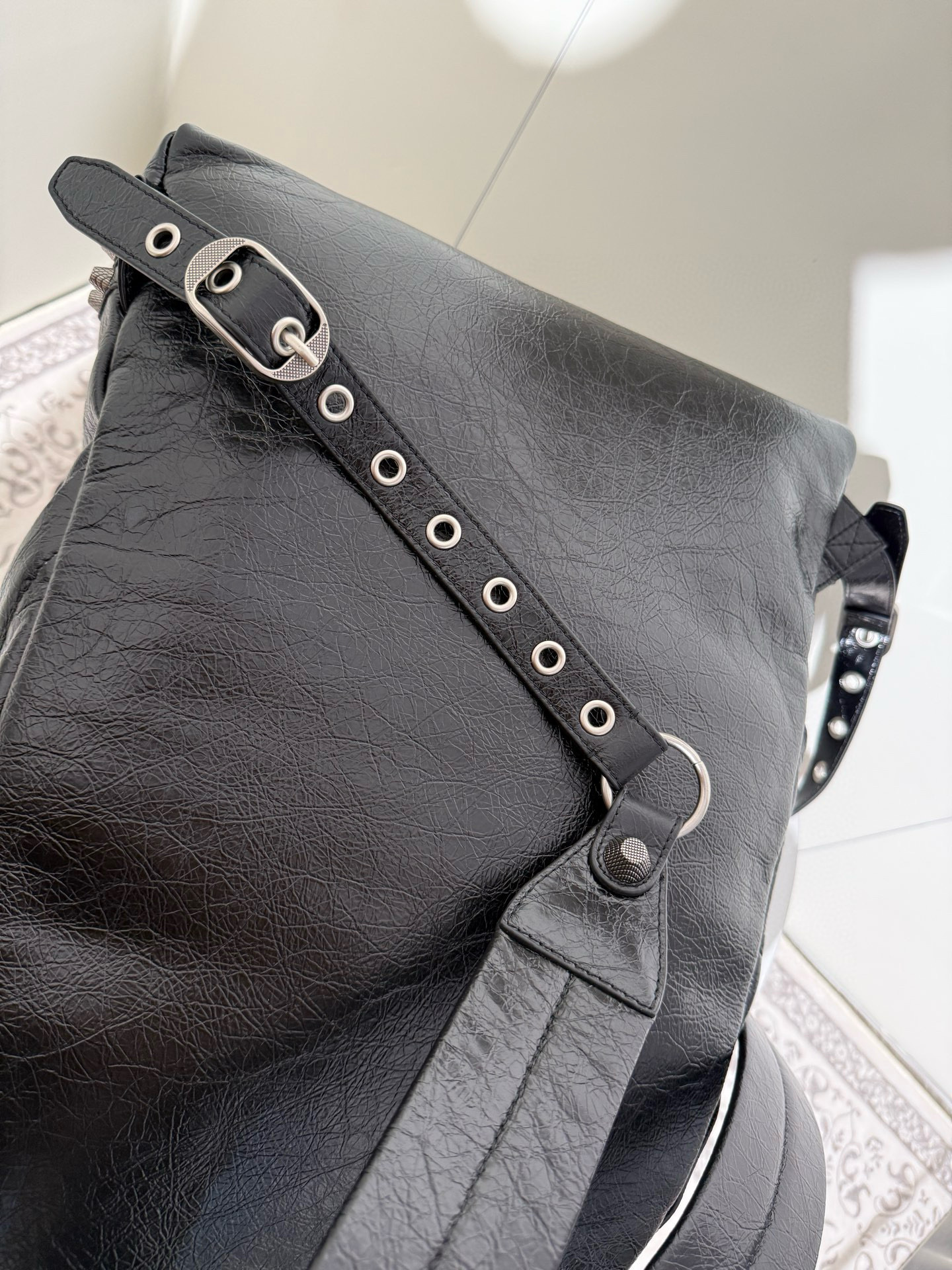 Balenciaga 발렌시아가 르 카골 레더 로고 백팩 13