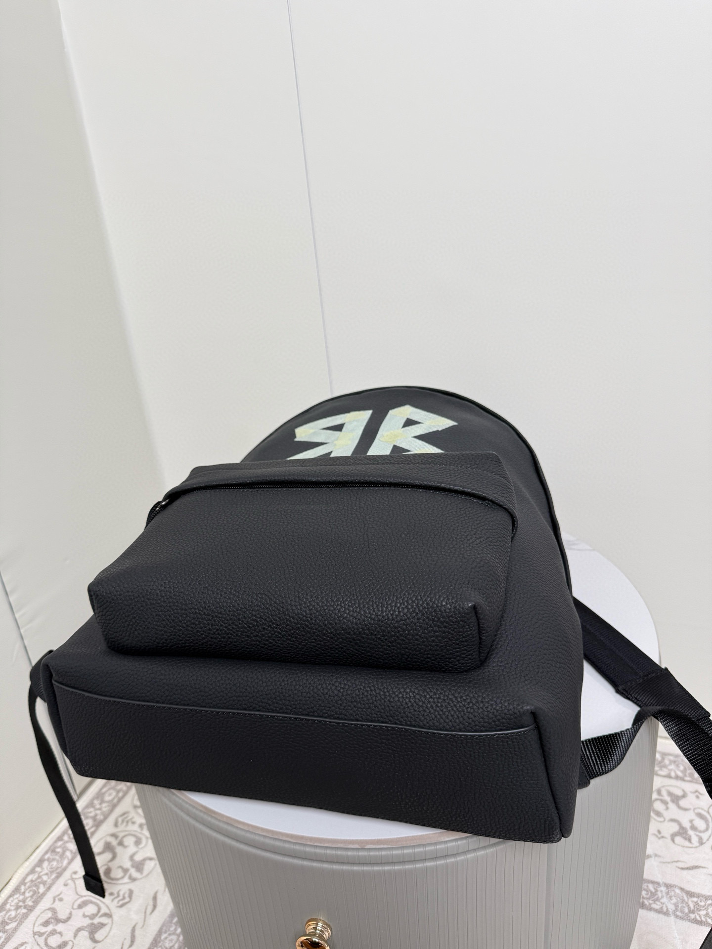 Balenciaga 발렌시아가 더블 B 로고 가죽 백팩 11