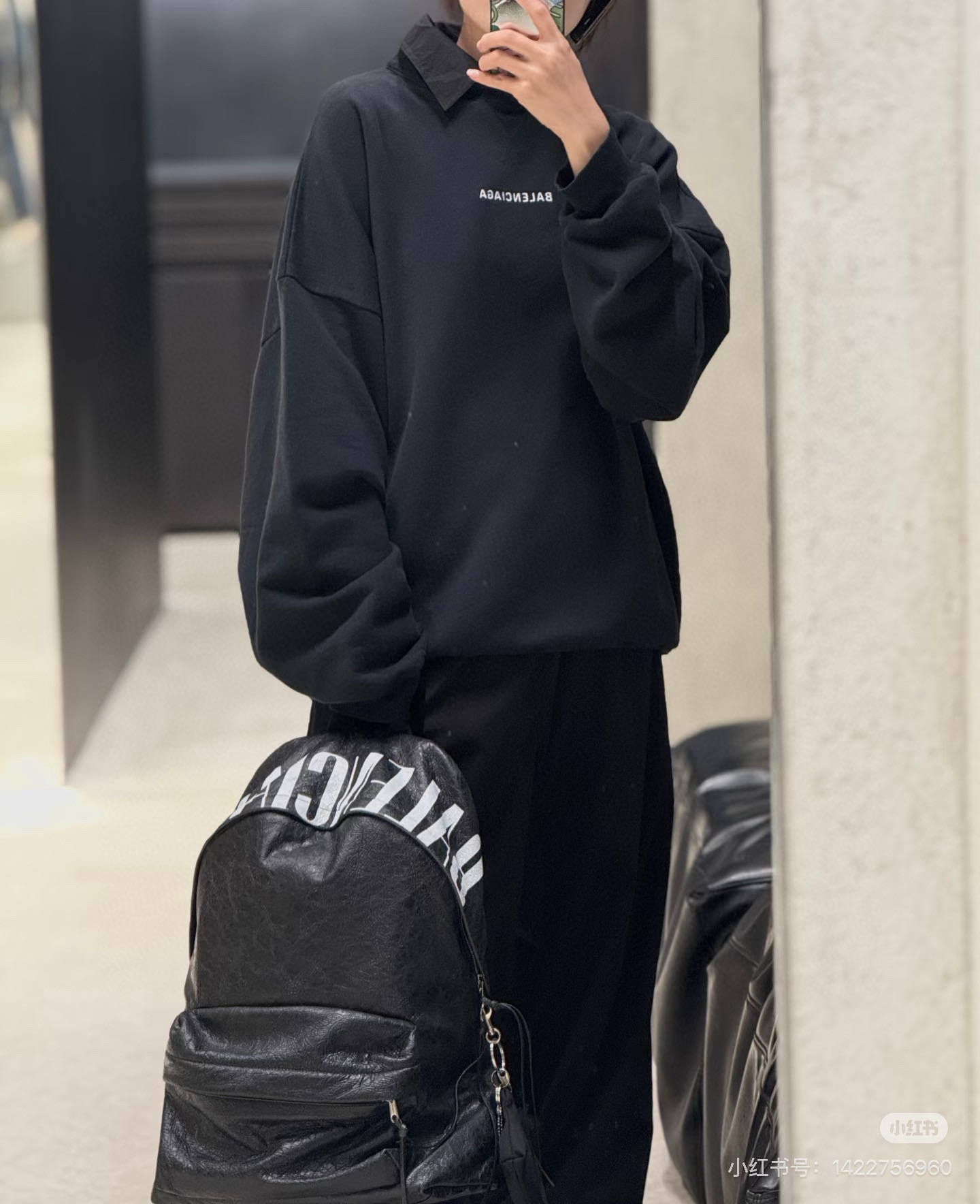 Balenciaga 발렌시아가 아미 오일가죽 로고 백팩 3