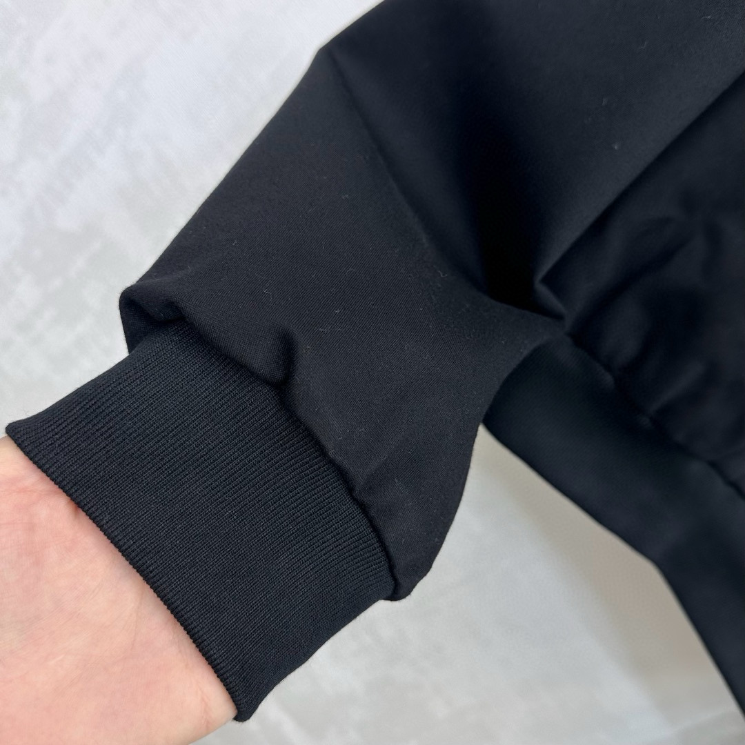 Prada 프라다 로고 패치 후드 집업 자켓 17