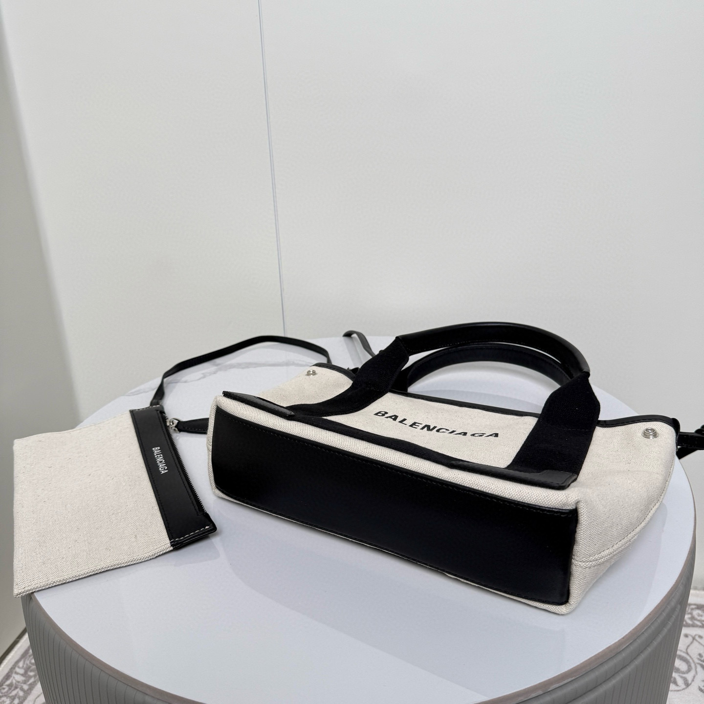 Balenciaga 발렌시아가 바렌시아가 네이비 카바스 XS 캔버스 토트백 12