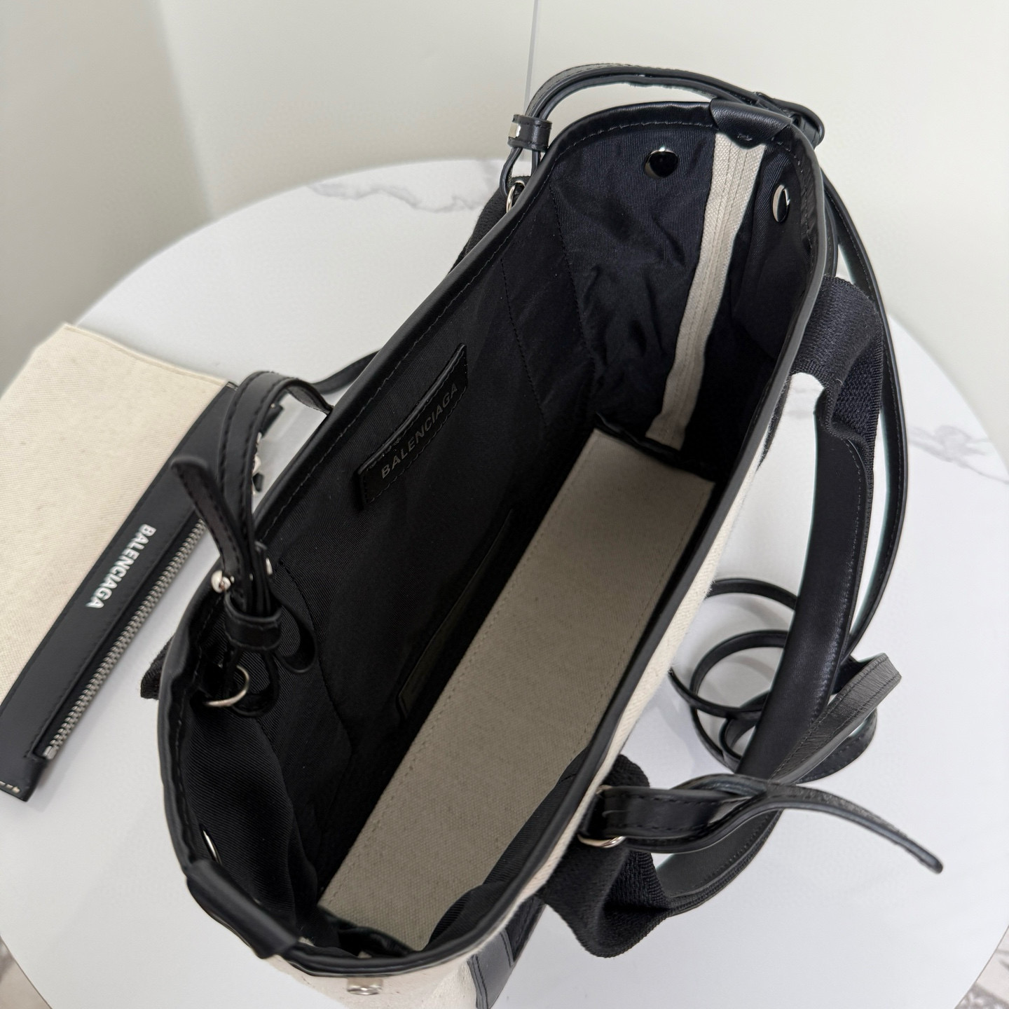 Balenciaga 발렌시아가 바렌시아가 네이비 카바스 XS 캔버스 토트백 13