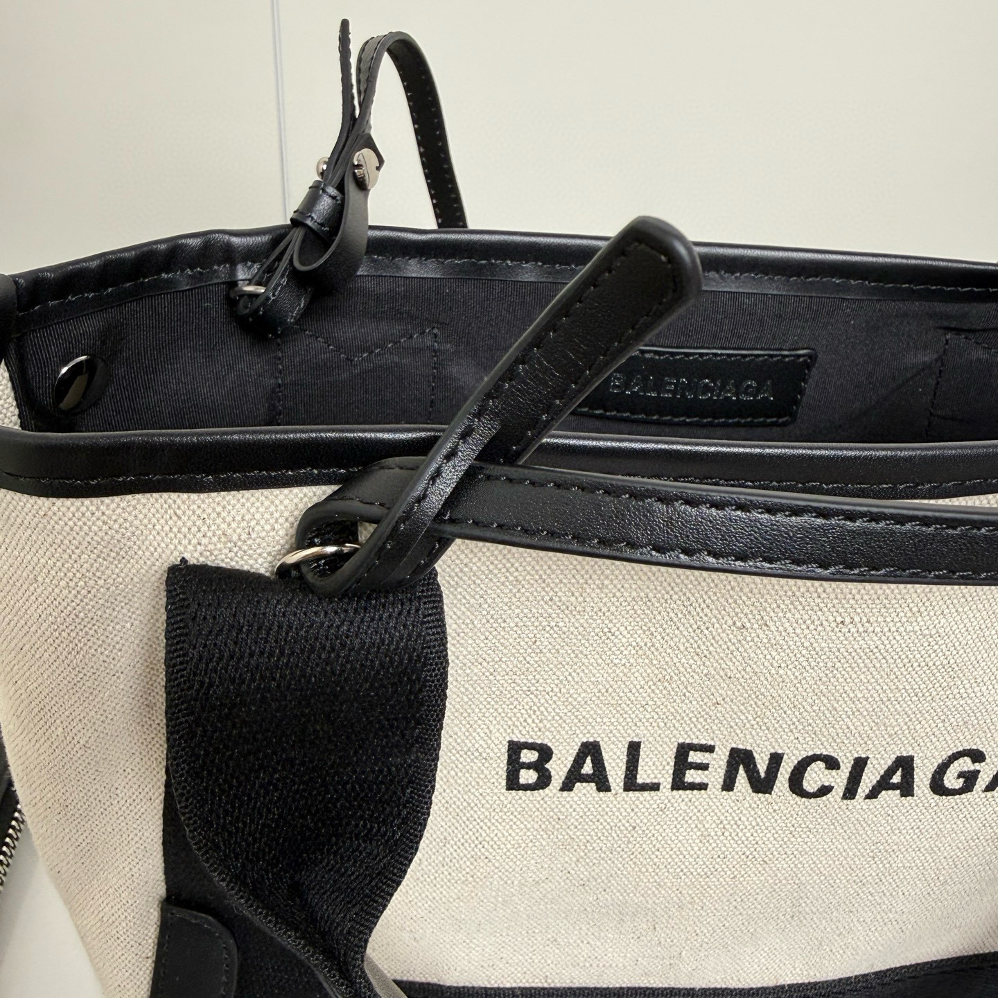 Balenciaga 발렌시아가 바렌시아가 네이비 카바스 XS 캔버스 토트백 14