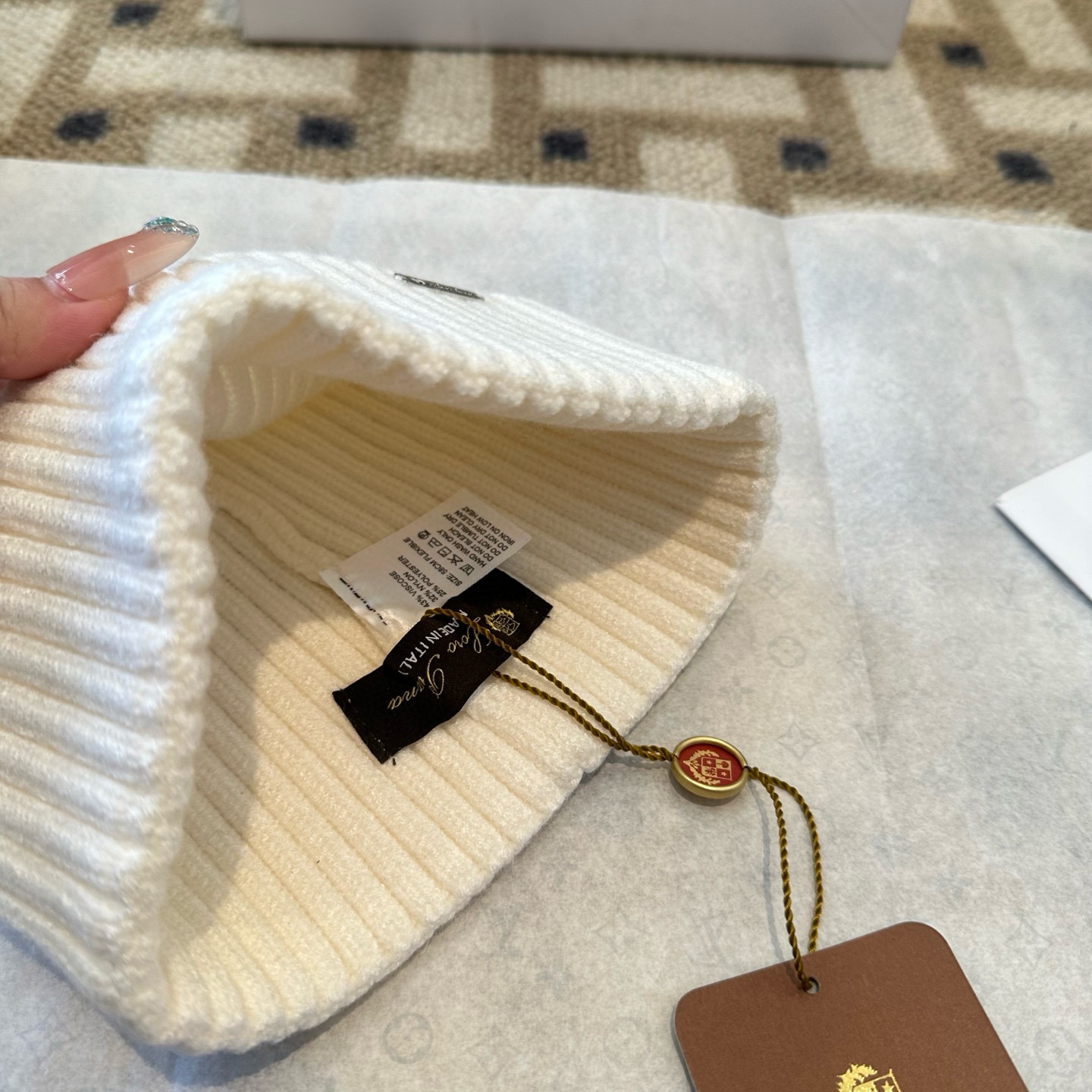 Loro Piana 로로피아나 리브드 캐시미어 비니 5