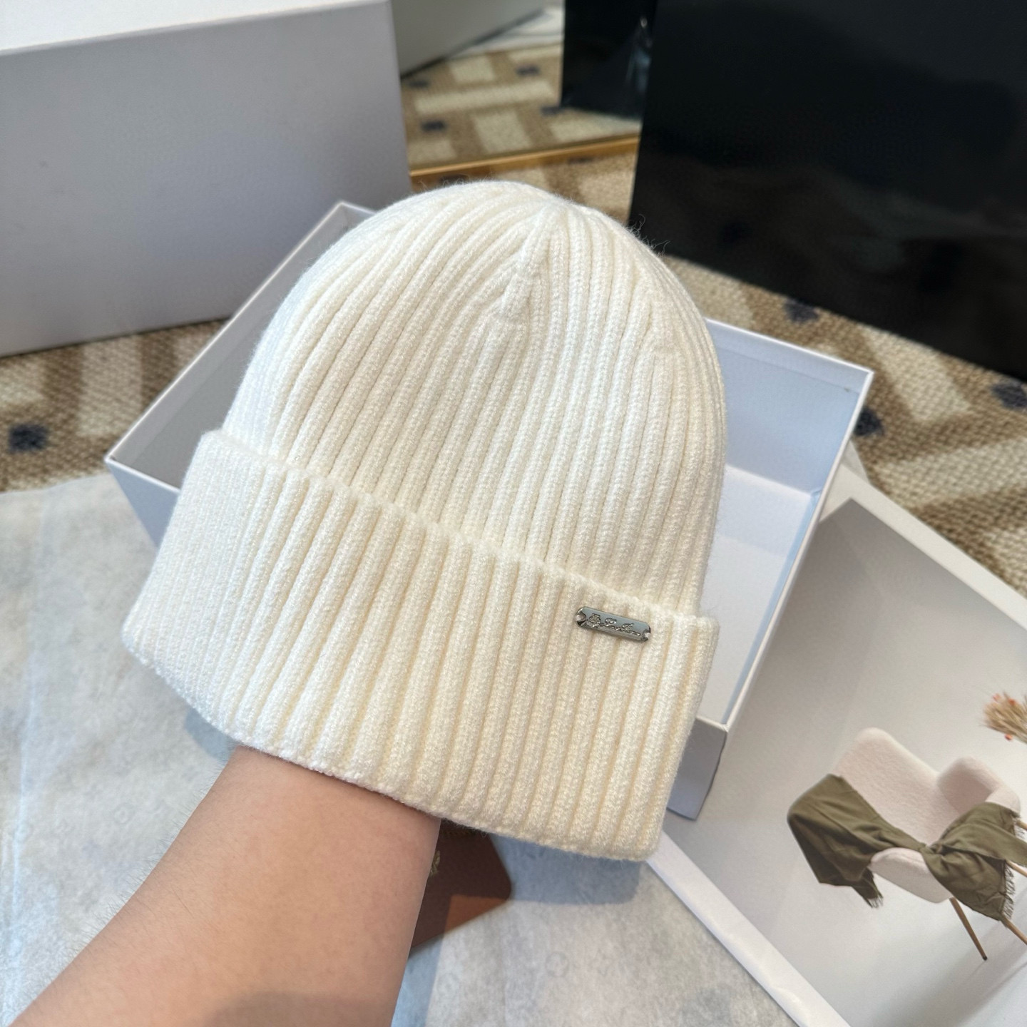 Loro Piana 로로피아나 리브드 캐시미어 비니 9