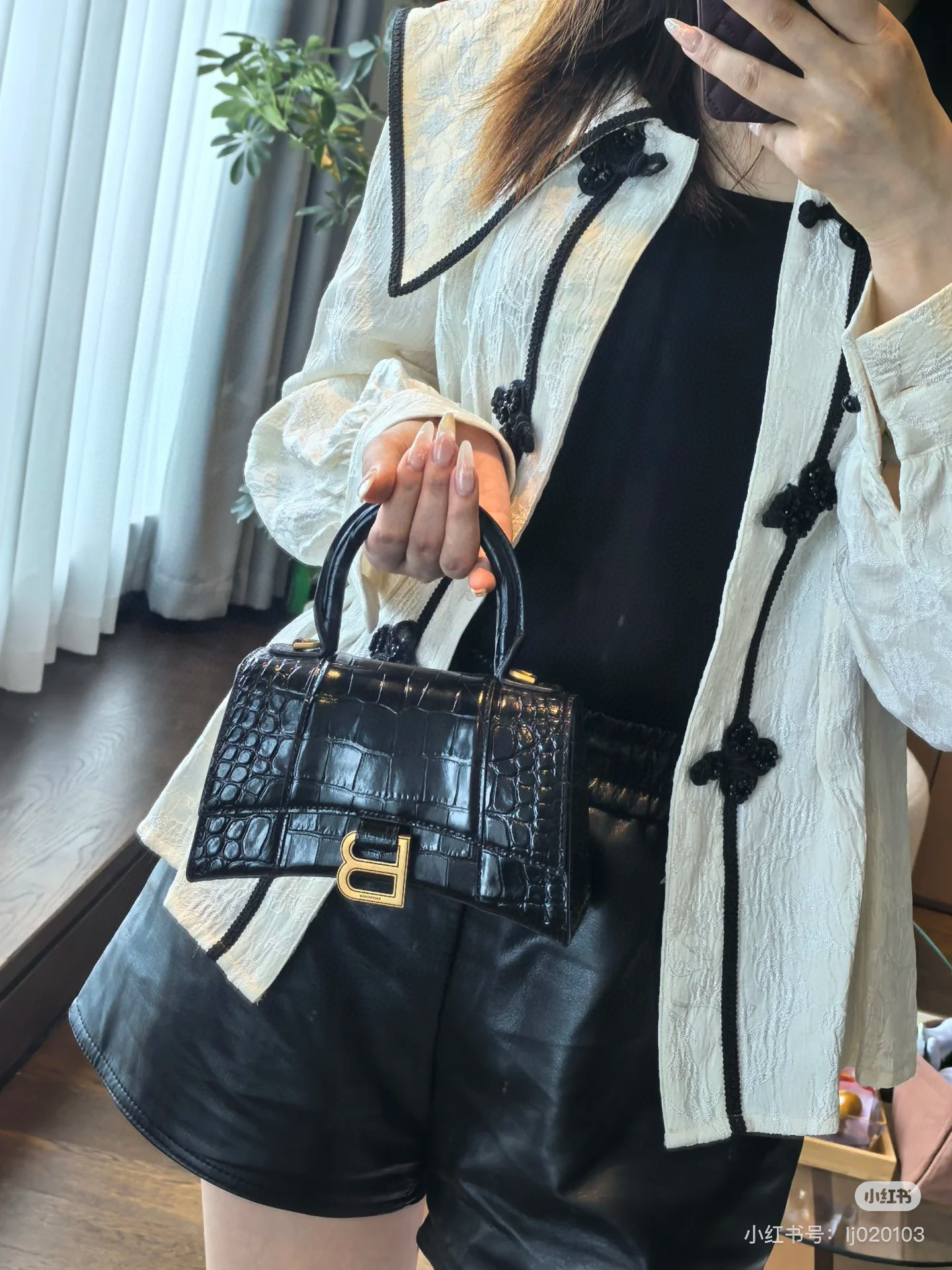 Balenciaga 발렌시아가 바자르 크로커다일 엠보 블랙 탑핸들 백 XS 12