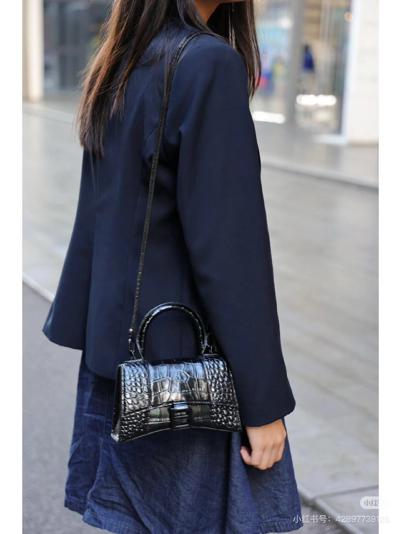 Balenciaga 발렌시아가 크로커다일 엠보스 블랙 핸드백 XS 1