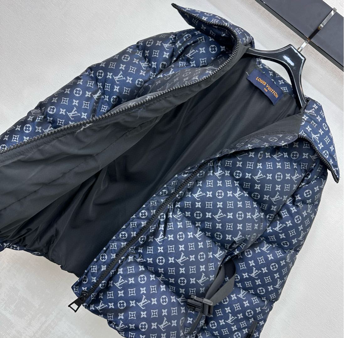 Louis Vuitton 루이비통 모노그램 벨티드 패딩 점퍼 14
