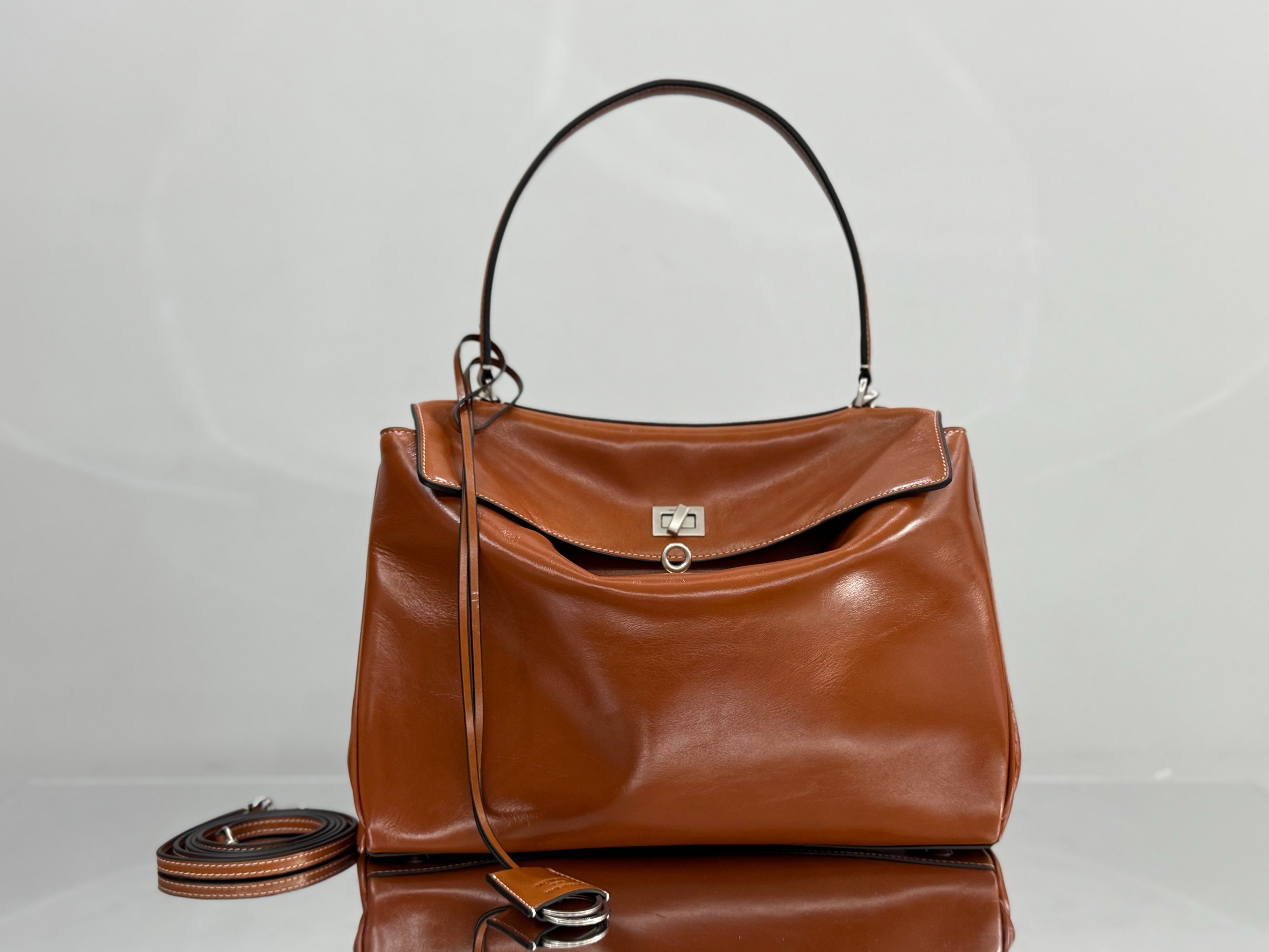 BALENCIAGA 발렌시아가 RODEO 브라운 레더 토트백 1