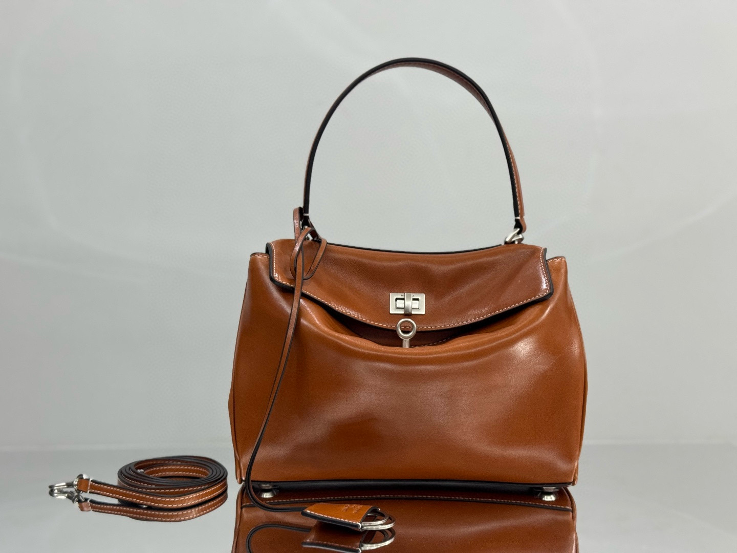 BALENCIAGA 발렌시아가 RODEO 브라운 레더 토트백 1