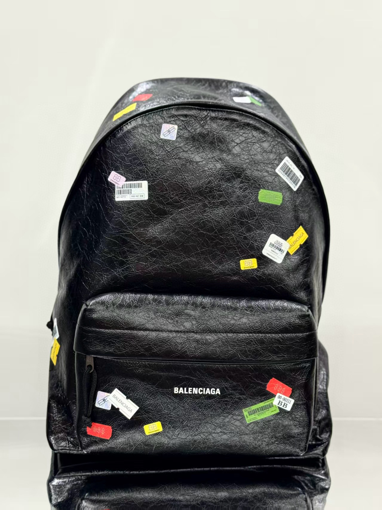 Balenciaga 발렌시아가 Explorer 시리즈 오일드 레더 스티커 장식 백팩 1