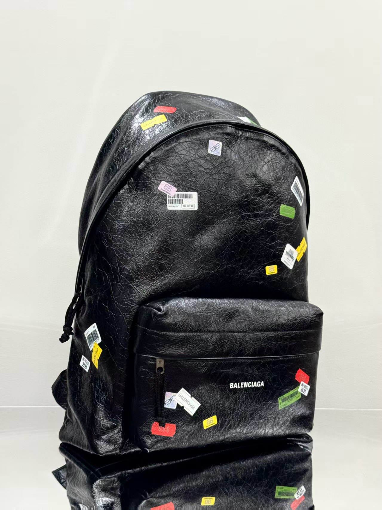 Balenciaga 발렌시아가 Explorer 시리즈 오일드 레더 스티커 장식 백팩 2